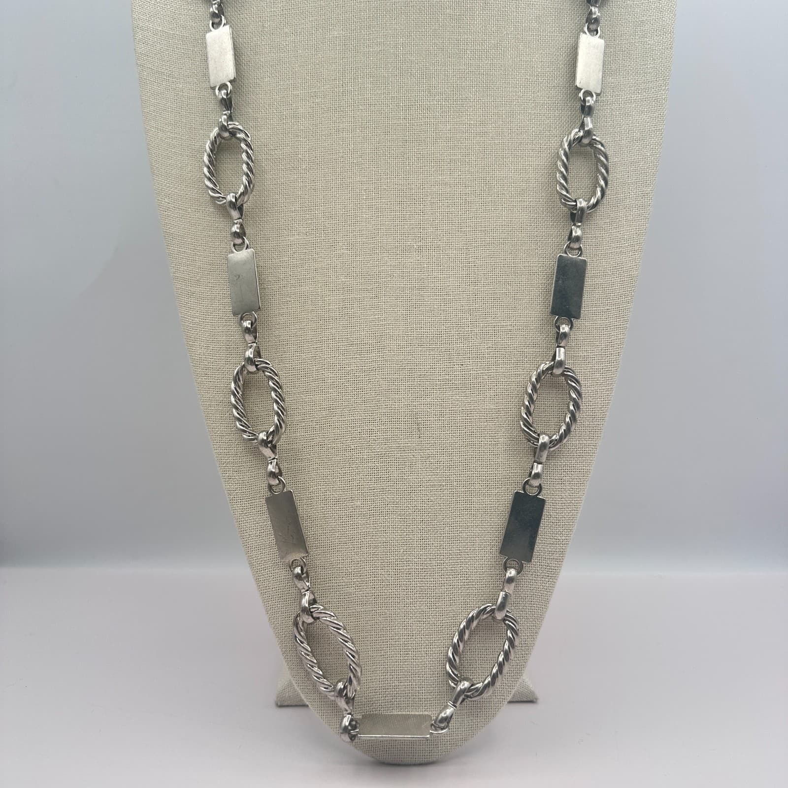 Vintage 80s Silver Tone Twist Polished Rectangular Link Chain Necklace Jewelry - Thumbnail 3
