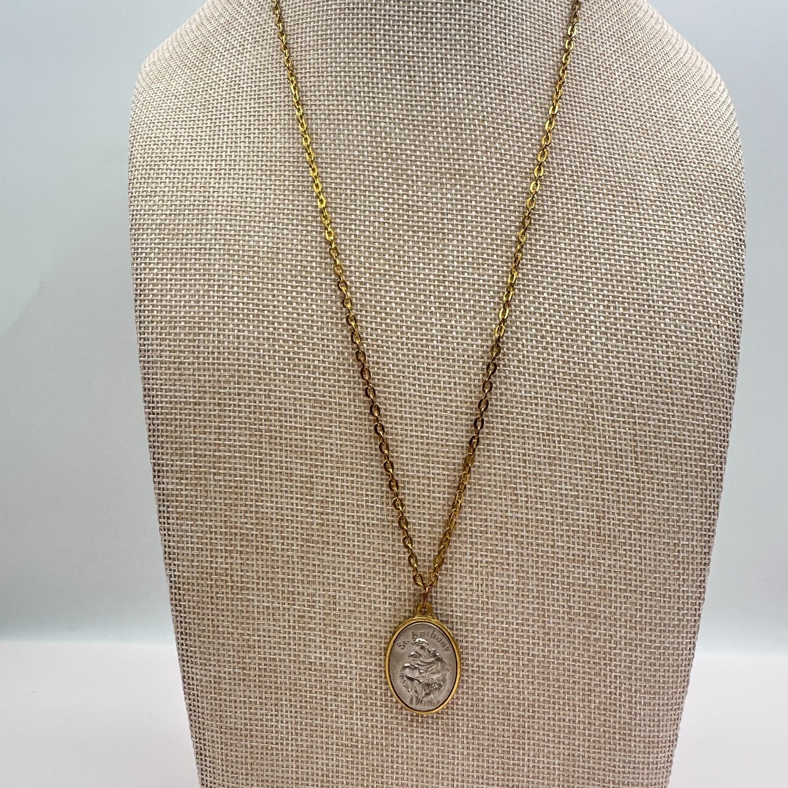 Vintage 80s Gold Tone St Anthony Medal Pendant Necklace Silver Tone Jewelry - Thumbnail 3