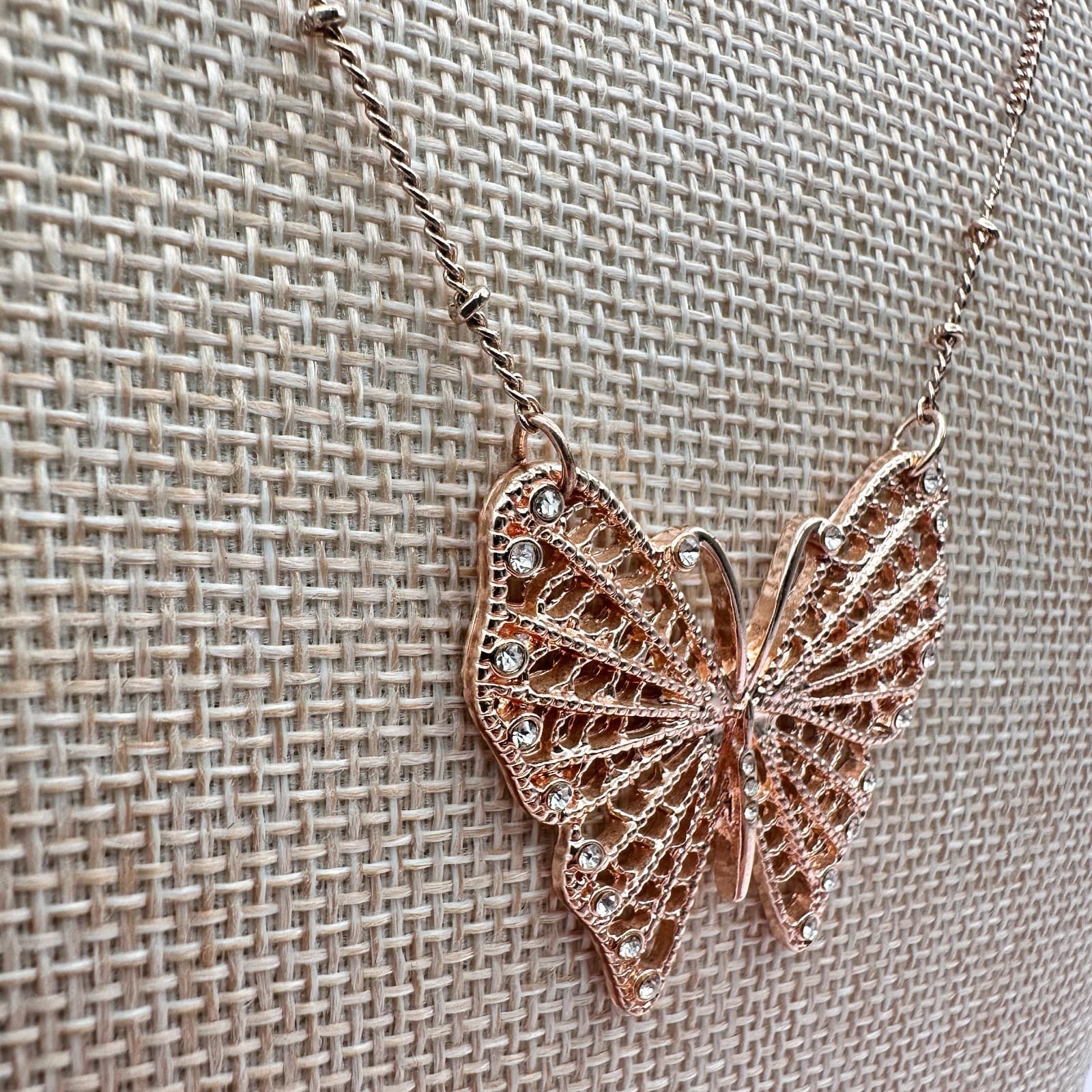 Vintage 80s Rose Gold Tone Butterfly Necklace Clear Rhinestone Statement Jewelry - Thumbnail 3