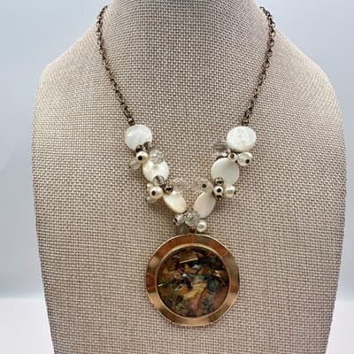 Vintage Y2K Gold Tone Pearl Iridescent Abalone Shell Pendant Necklace Jewelry - Thumbnail 3