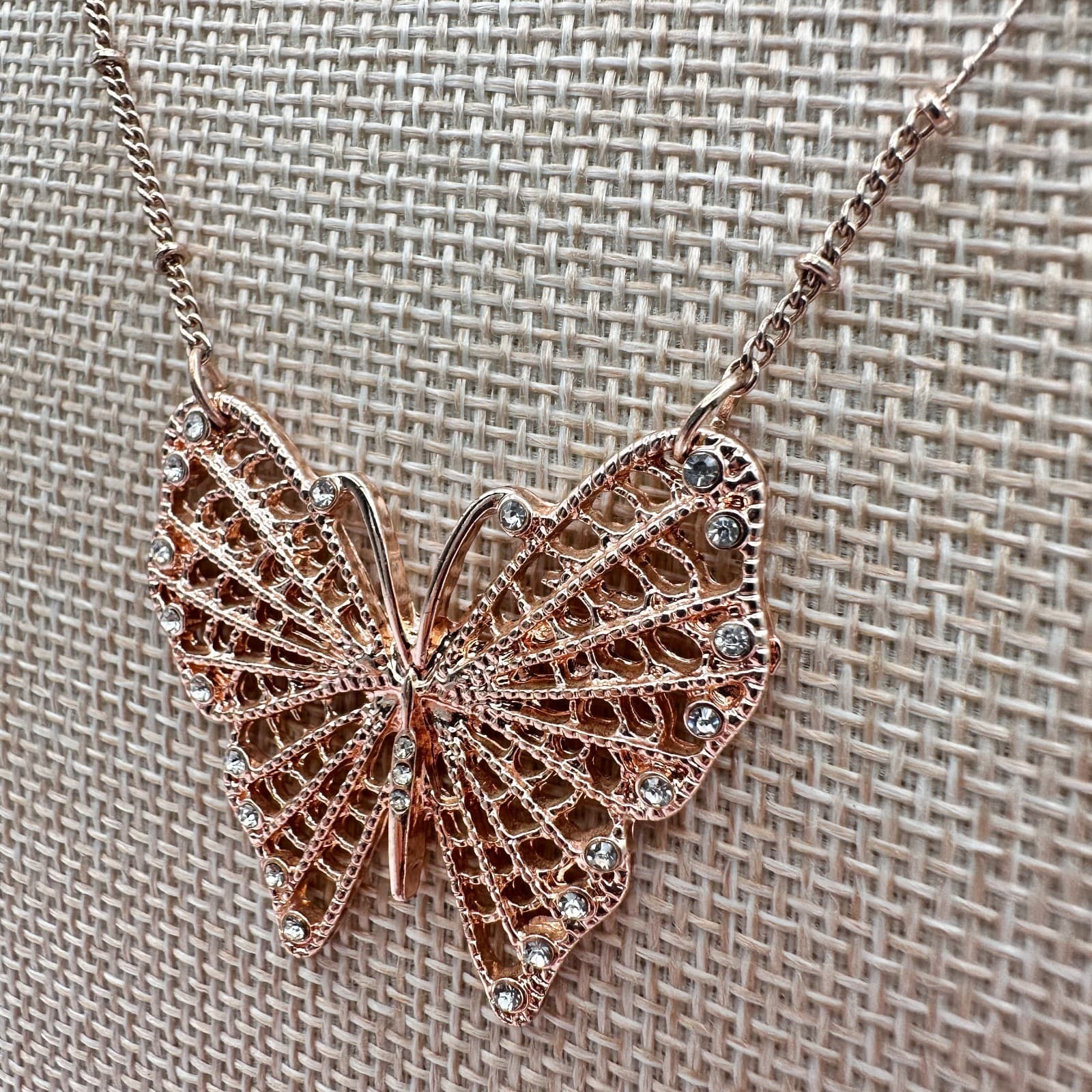 Vintage 80s Rose Gold Tone Butterfly Necklace Clear Rhinestone Statement Jewelry - Thumbnail 4