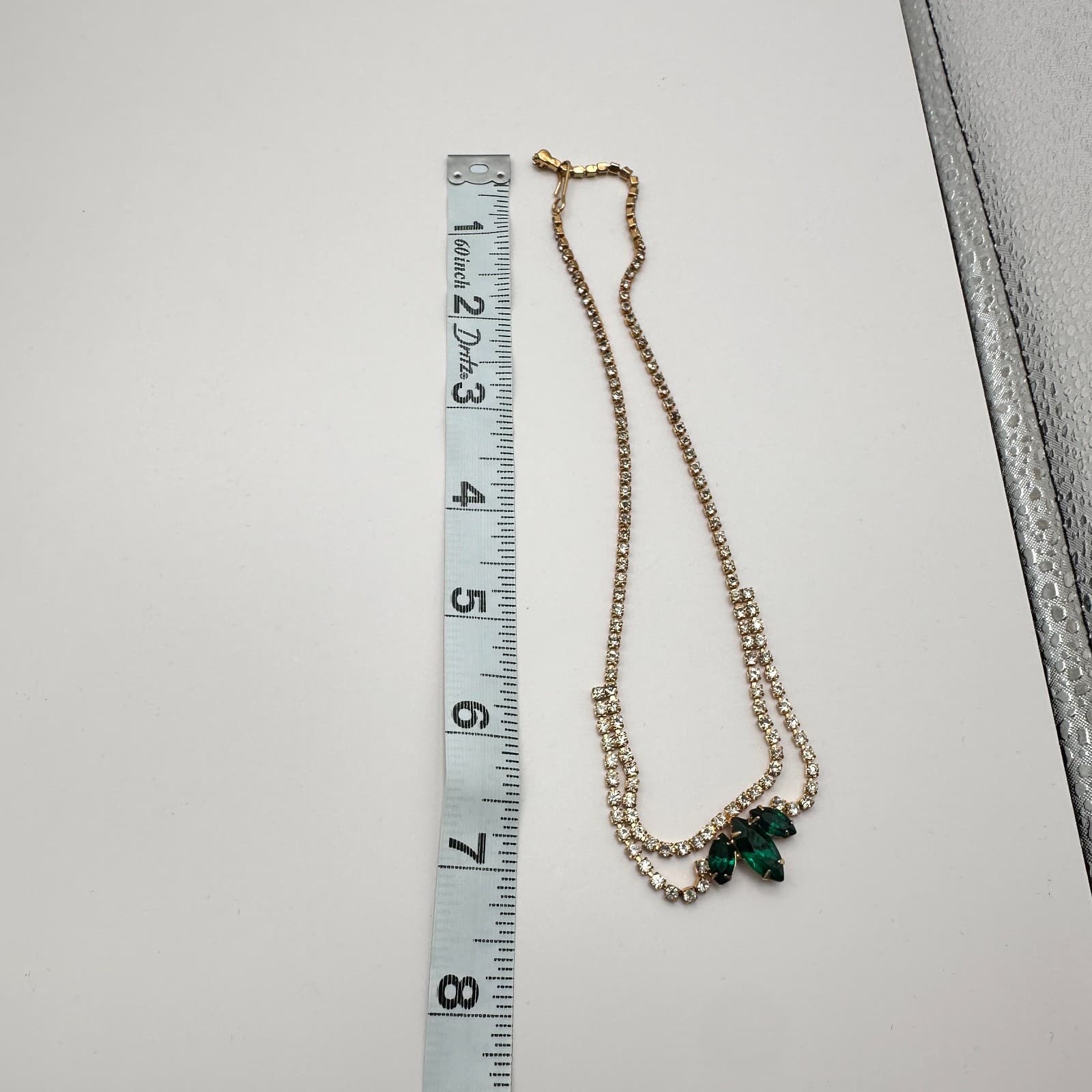 Vintage 90s Gold Tone Double Strand Clear Glass Emerald Green Marquise Necklace - Thumbnail 11