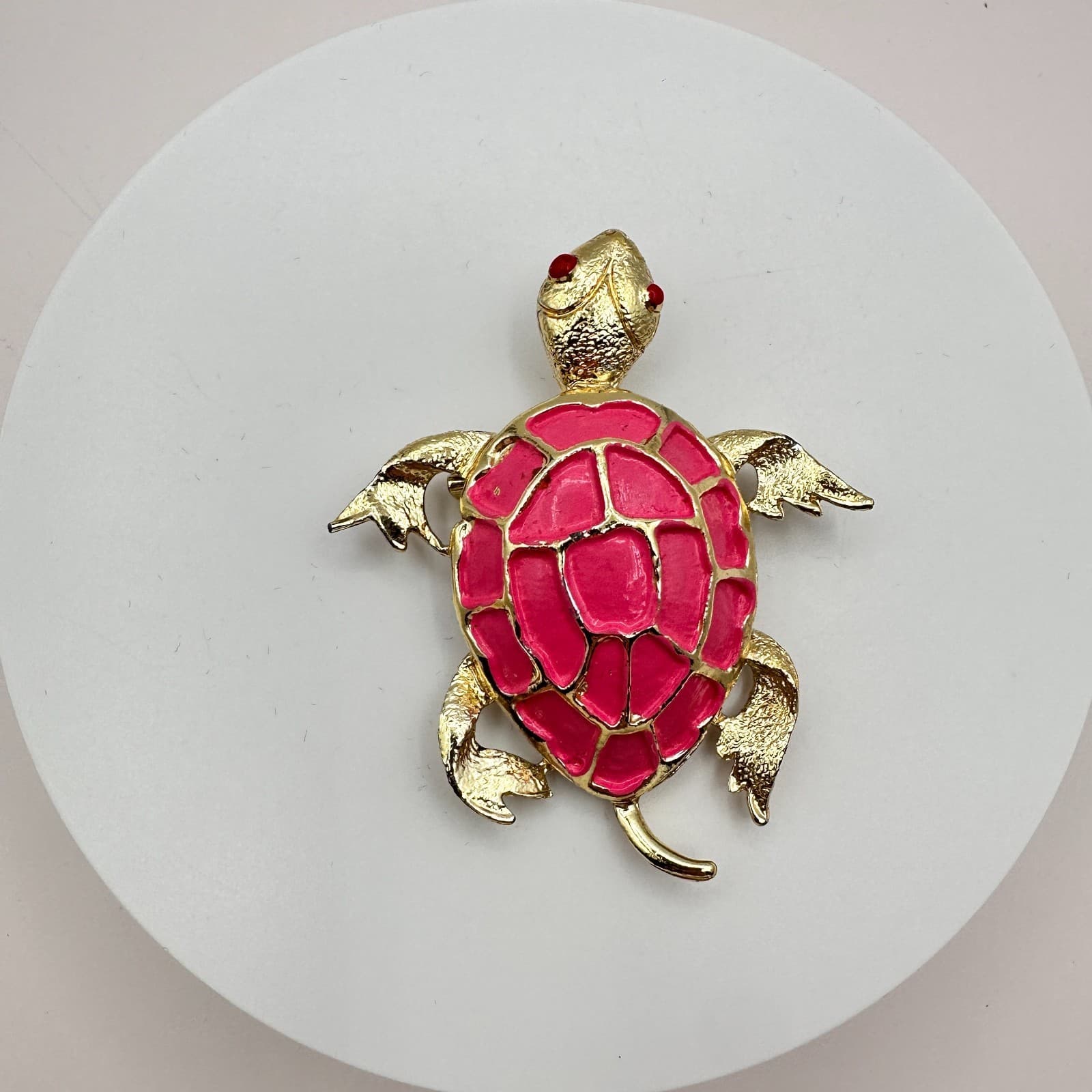 Vintage Y2K Pink Enamel Turtle Brooch Pin Gold Tone Red Eyes Statement Jewelry - Thumbnail 2