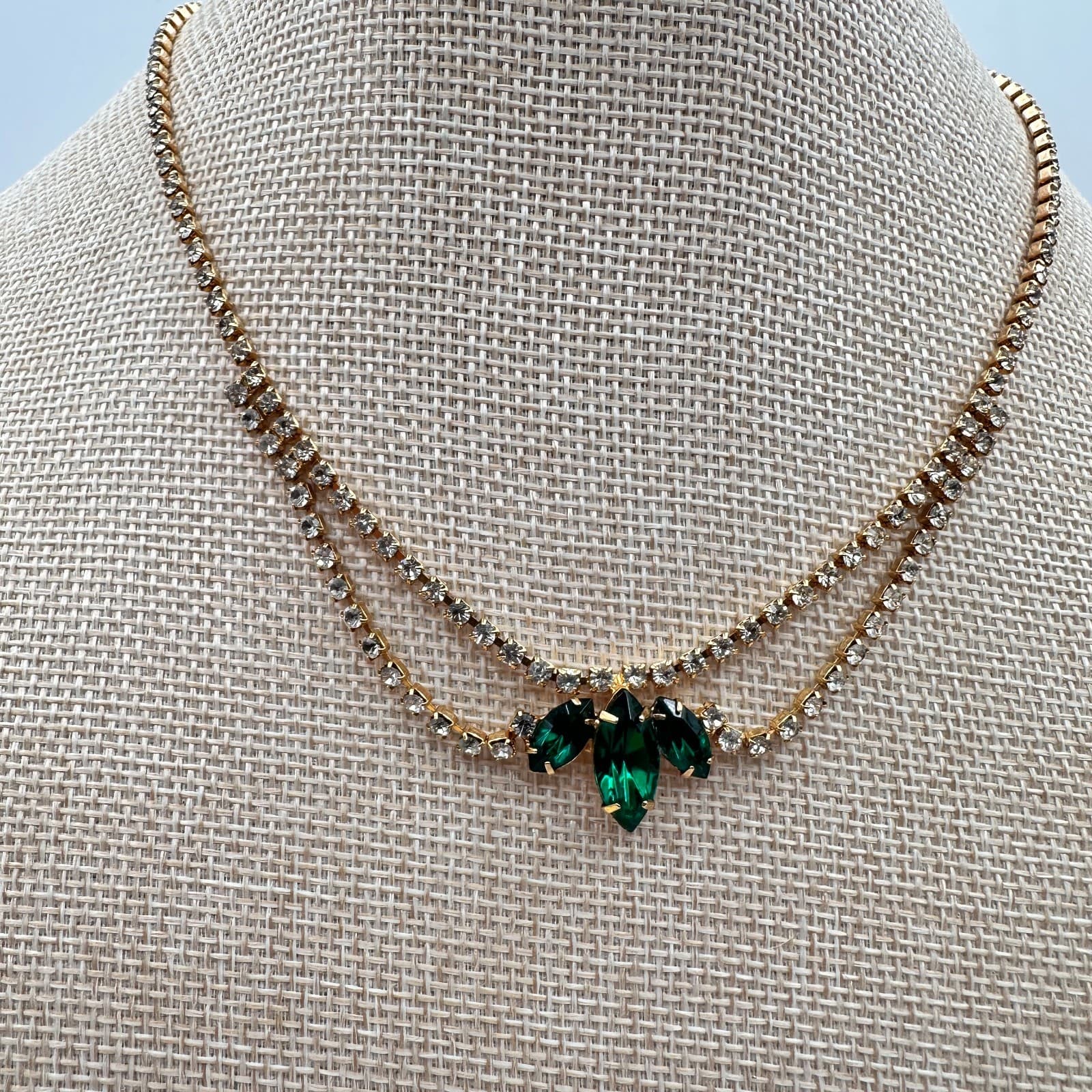 Vintage 90s Gold Tone Double Strand Clear Glass Emerald Green Marquise Necklace - Thumbnail 8