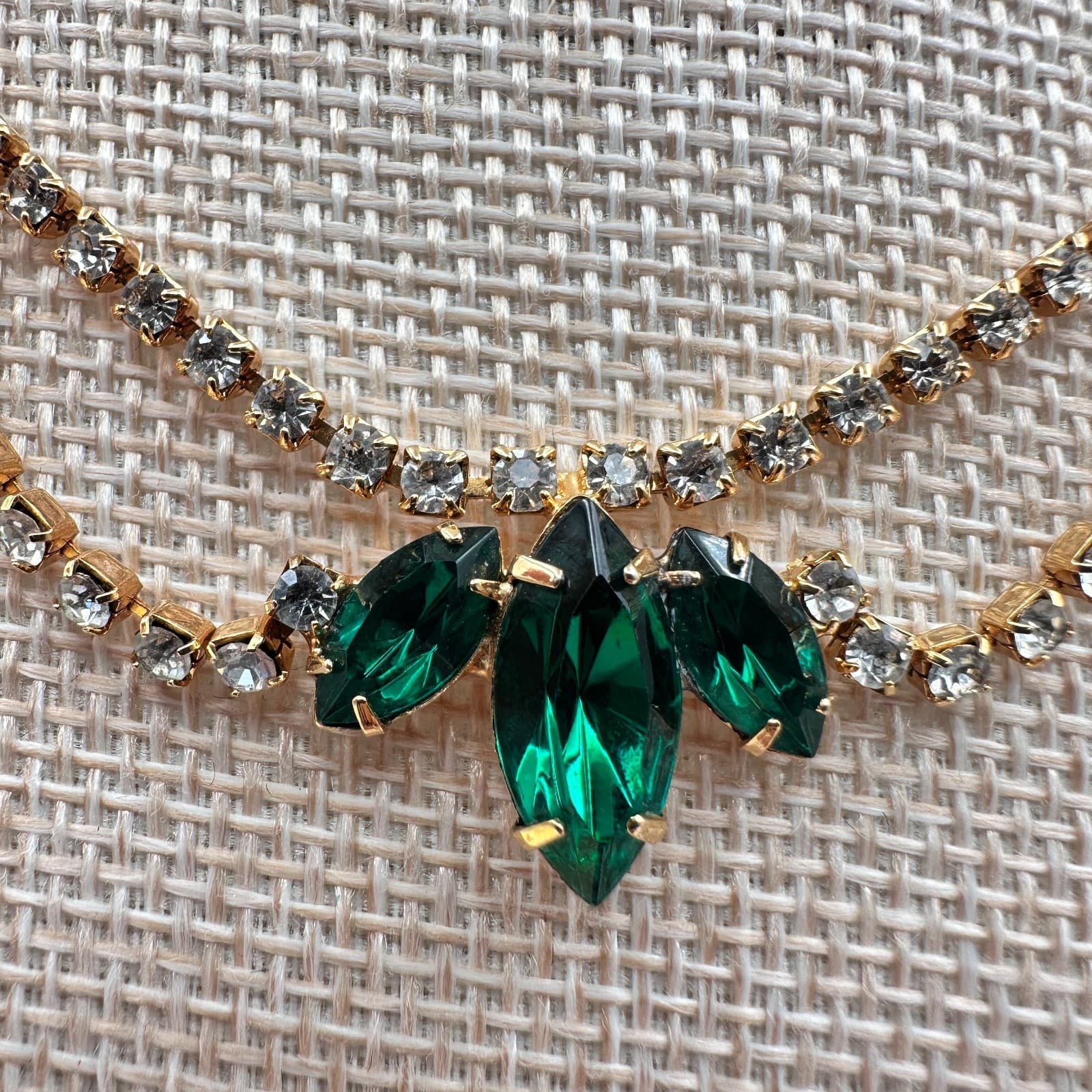 Vintage 90s Gold Tone Double Strand Clear Glass Emerald Green Marquise Necklace - Thumbnail 3