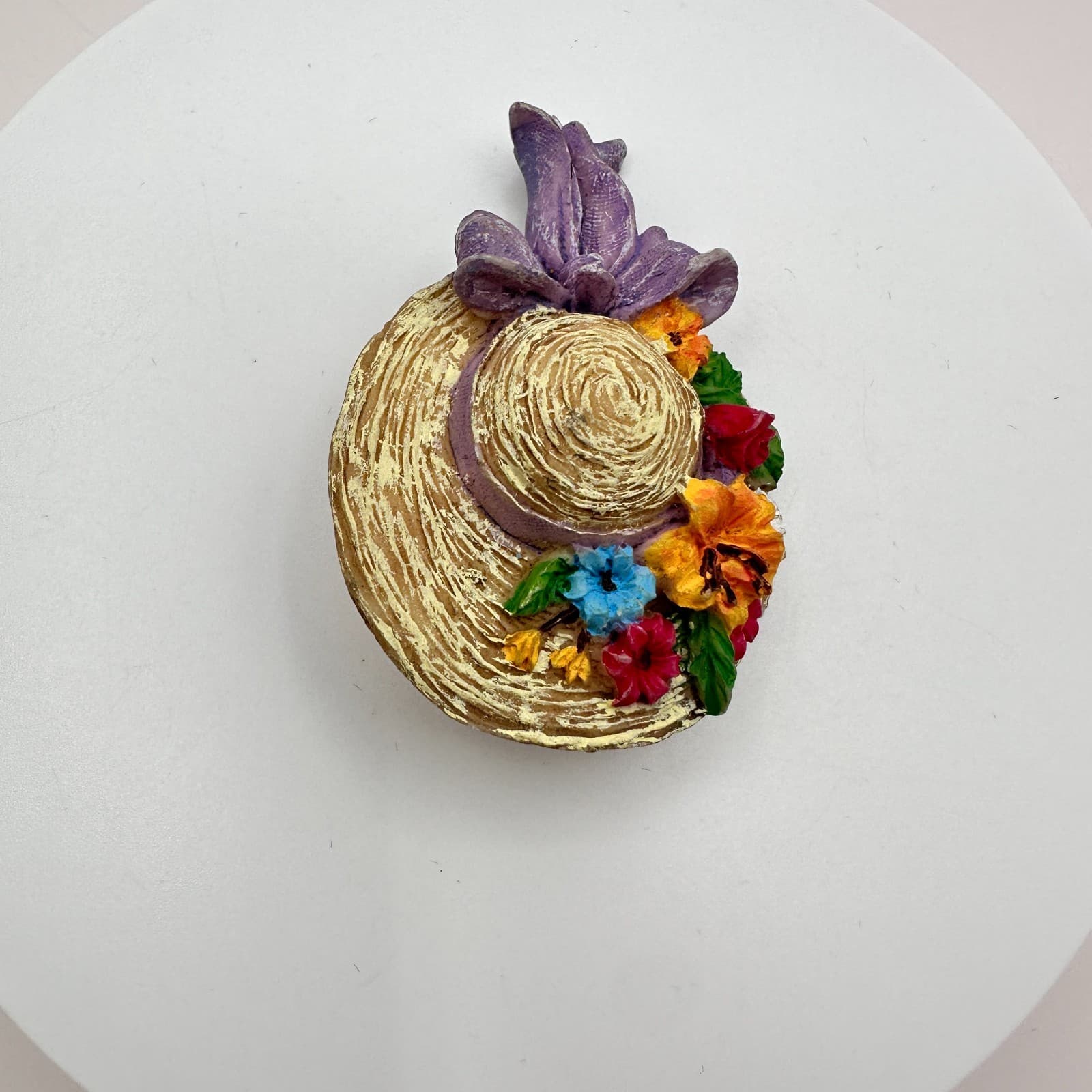 Vintage 90s Painted Floral Straw Hat Lapel Pin Brooch Classic Fashion Jewelry - Thumbnail 2