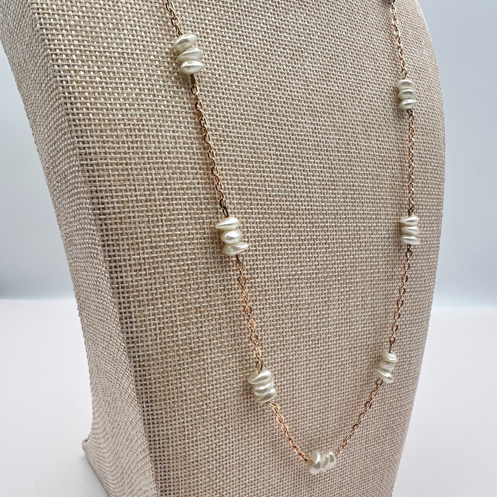 Vintage 80s Gold Tone Beaded Station Necklace Pearl Ribbed Barrel Retro Jewelry - Thumbnail 5