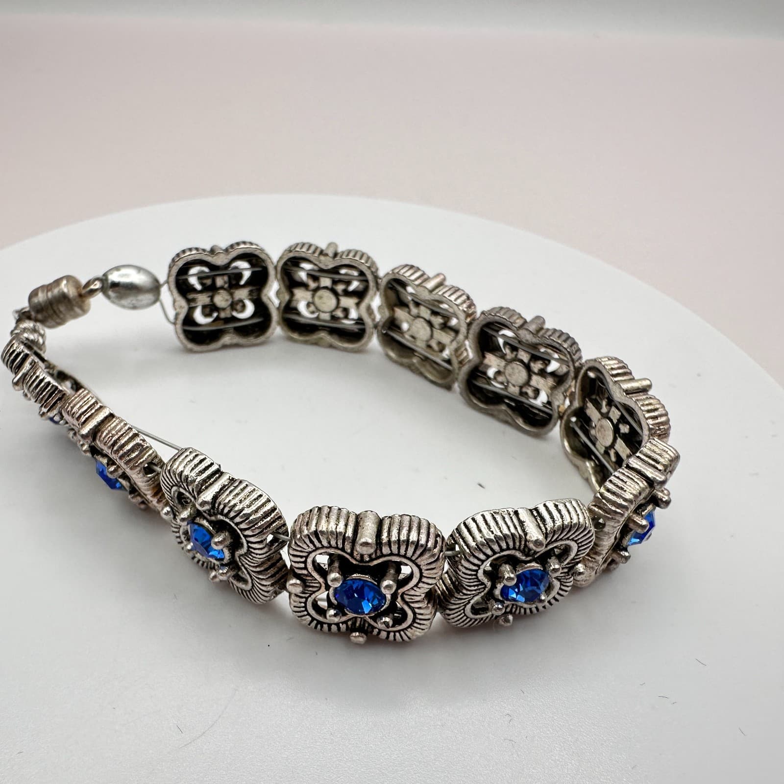 Vintage 90s Silver Tone Blue Glass Flower Link Bracelet Retro Fashion Jewelry - Thumbnail 2