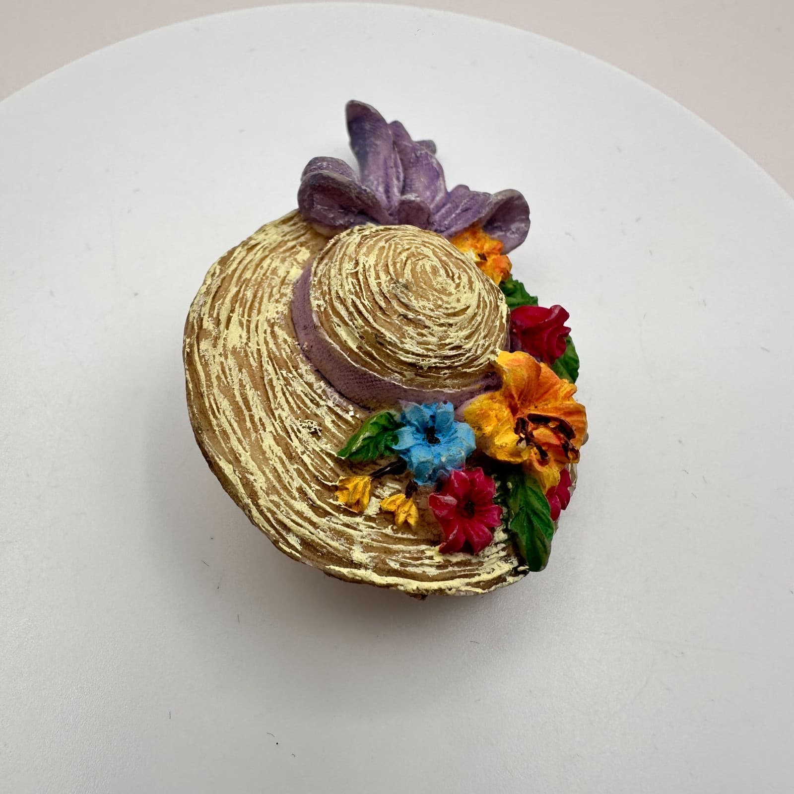 Vintage 90s Painted Floral Straw Hat Lapel Pin Brooch Classic Fashion Jewelry - Thumbnail 4