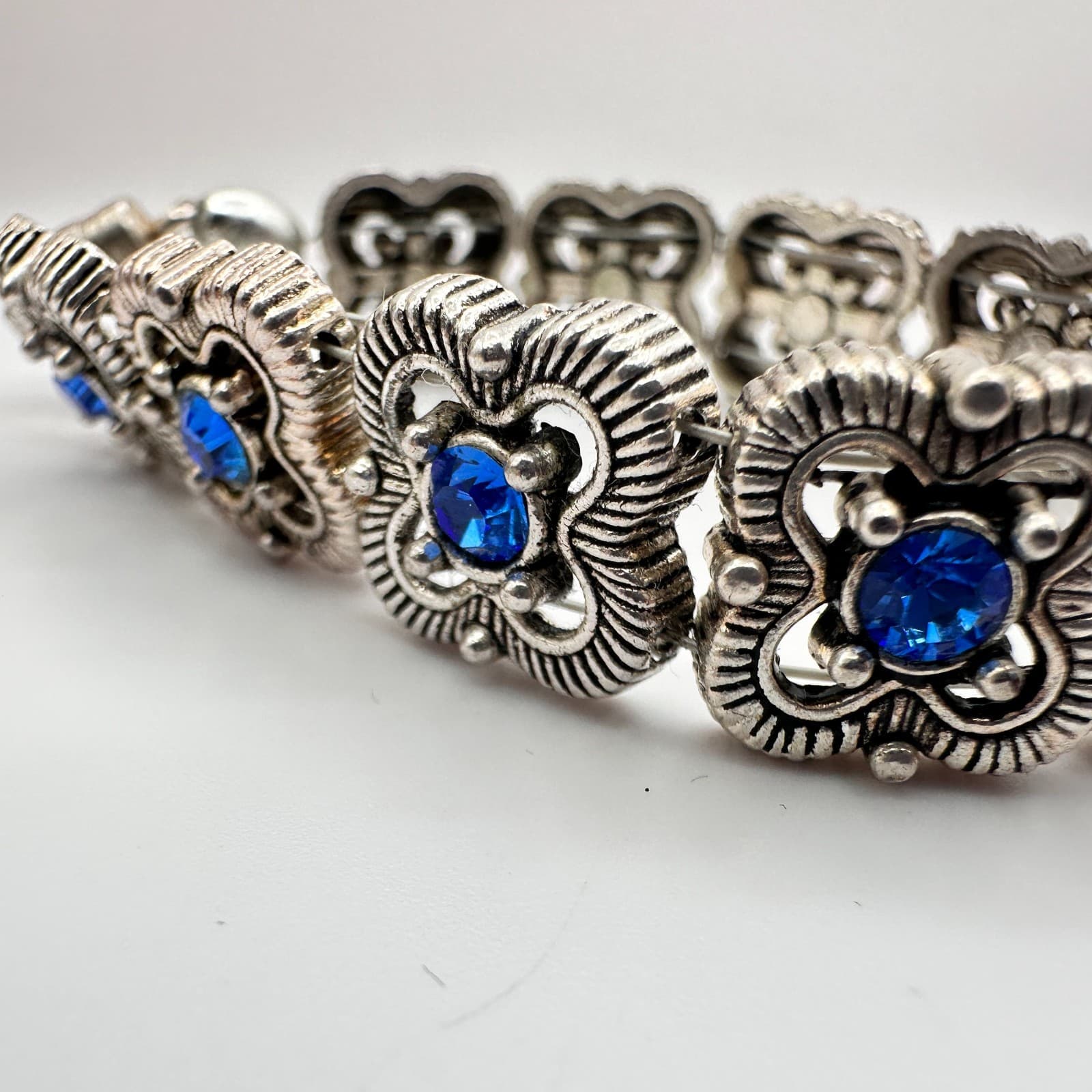 Vintage 90s Silver Tone Blue Glass Flower Link Bracelet Retro Fashion Jewelry - Thumbnail 3