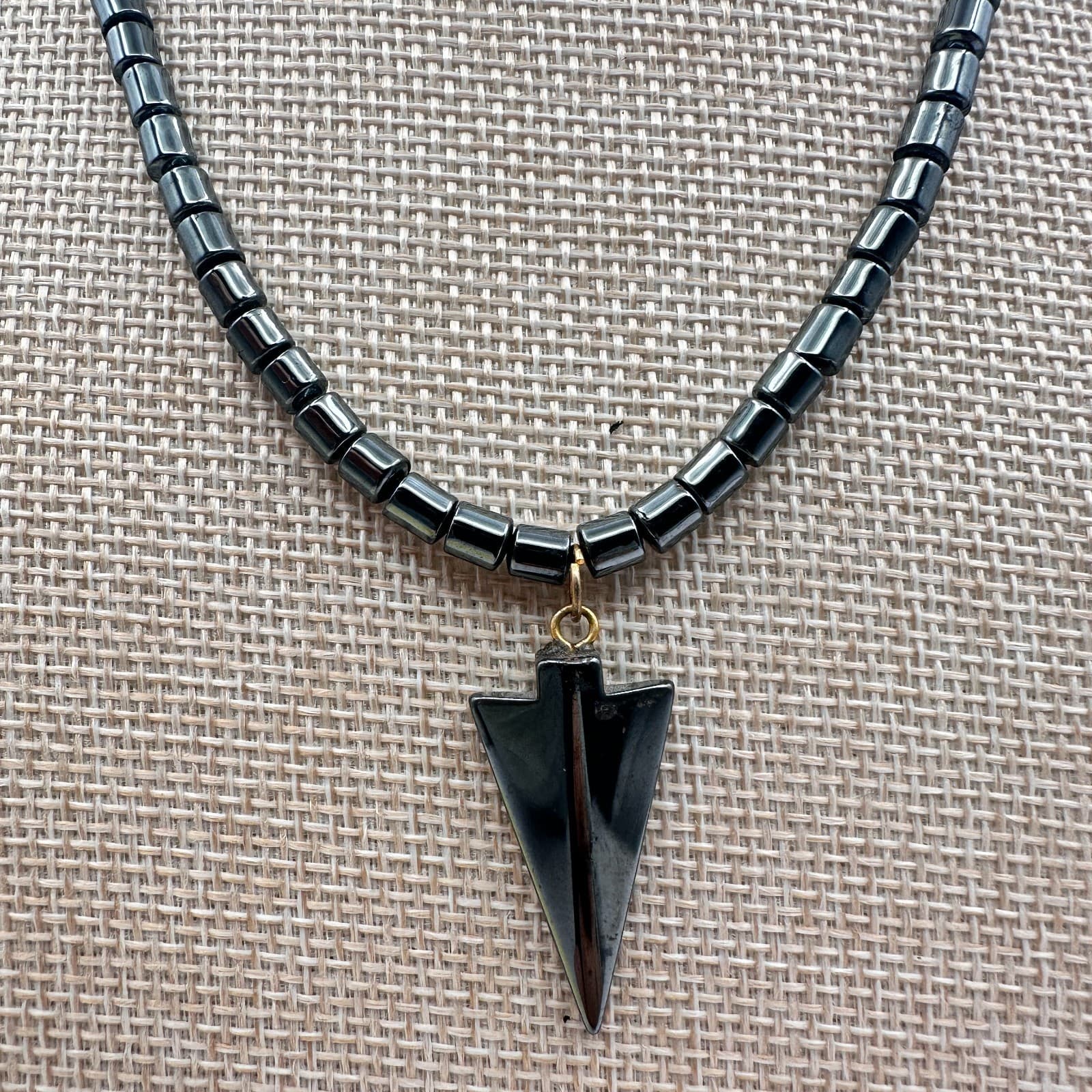 Vintage 90s Grey Hematite Beaded Arrowhead Pendant Necklace Women's Jewelry - Thumbnail 4