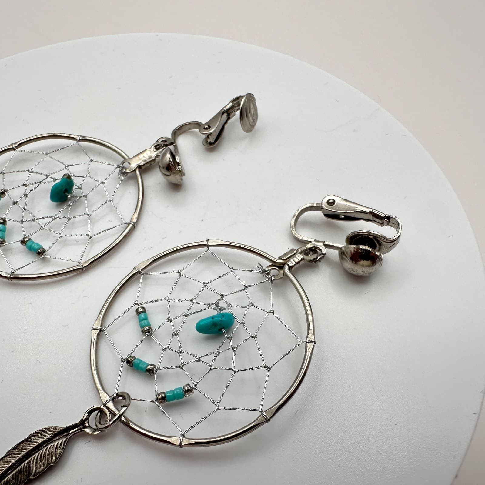 Vintage 90s Dream Catcher Teal Bead Feather Clip On Earrings Silver Tone Jewelry - Thumbnail 6