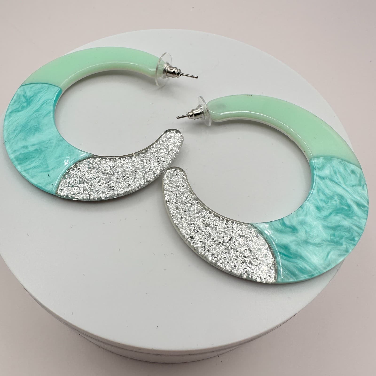 Vintage Y2K Silver Tone Mint Green Marble Glitter Hoop Earrings Women's Jewelry - Thumbnail 3