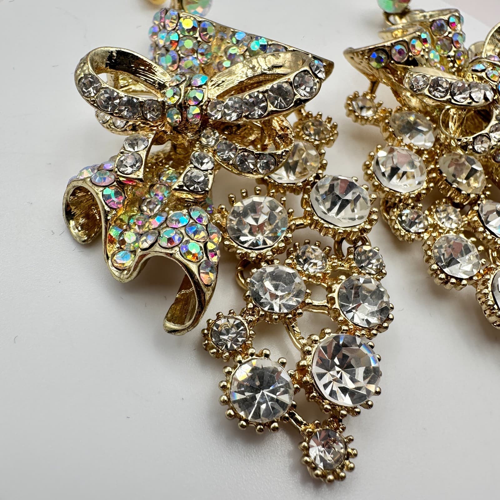 Vintage 90s Gold Tone Clear Rhinestone Bow Dangle Earrings Classic Jewelry - Thumbnail 4