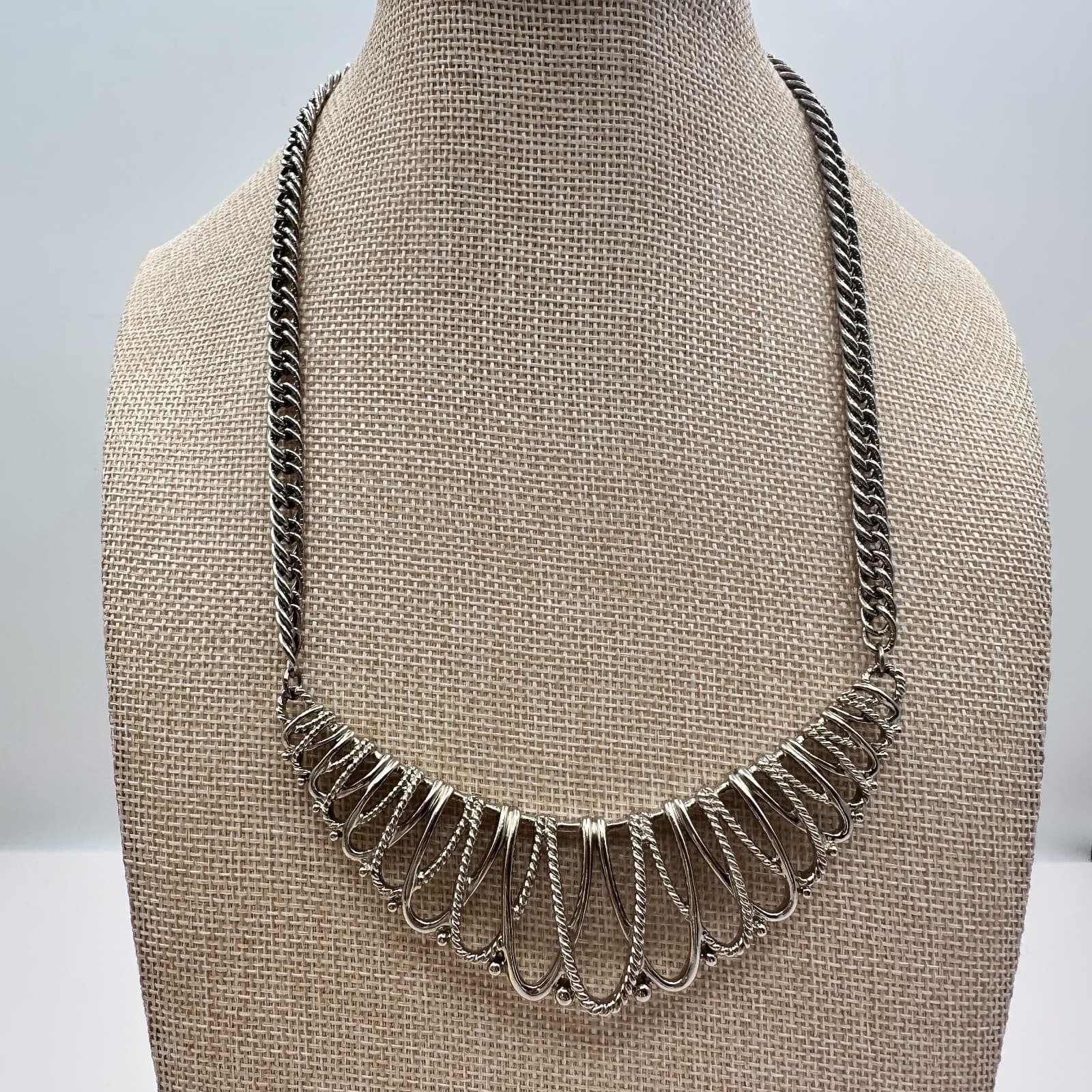 Vintage 90s Silver Tone Bib Necklace Rope Open Looping Link Statement Jewelry