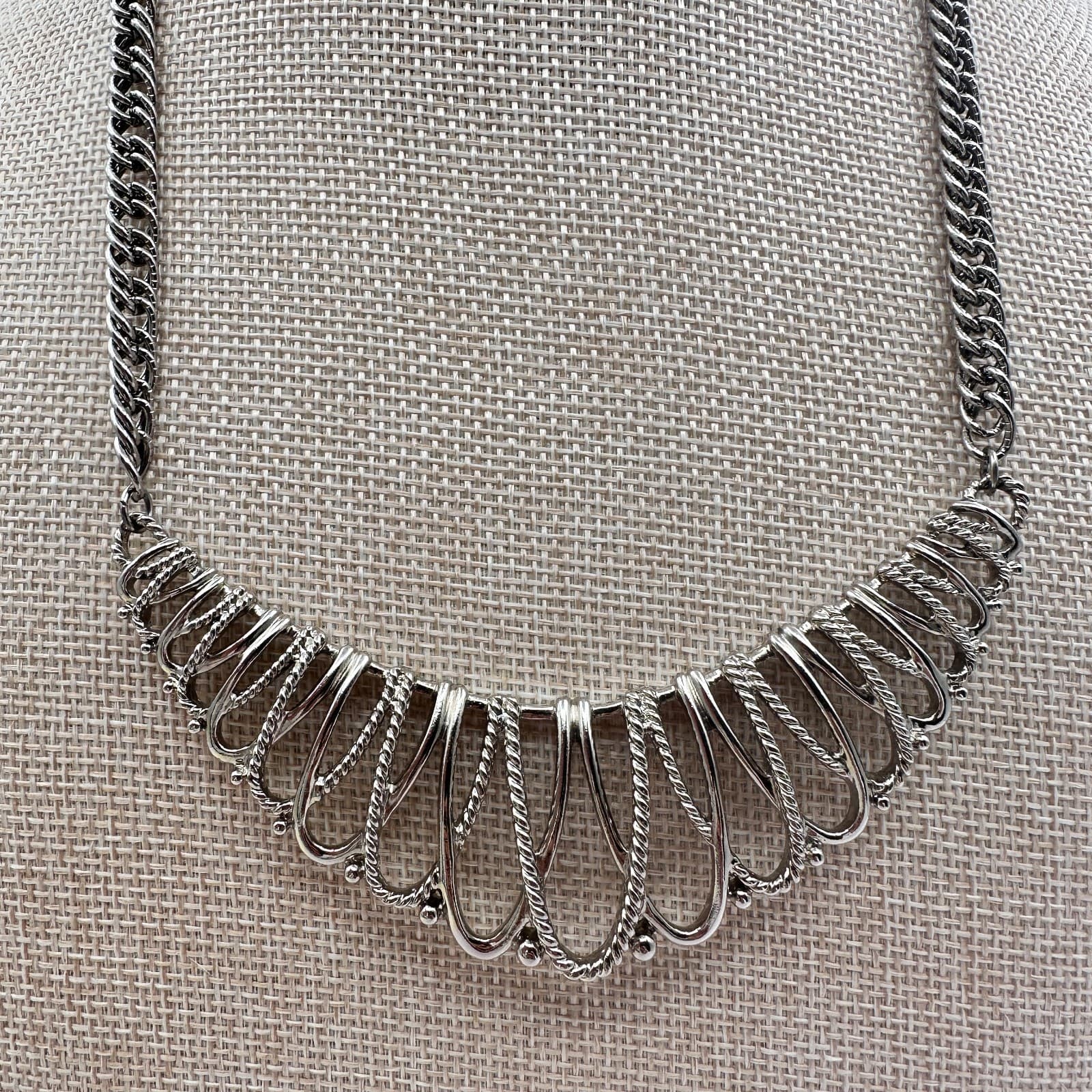 Vintage 90s Silver Tone Bib Necklace Rope Open Looping Link Statement Jewelry - Thumbnail 2
