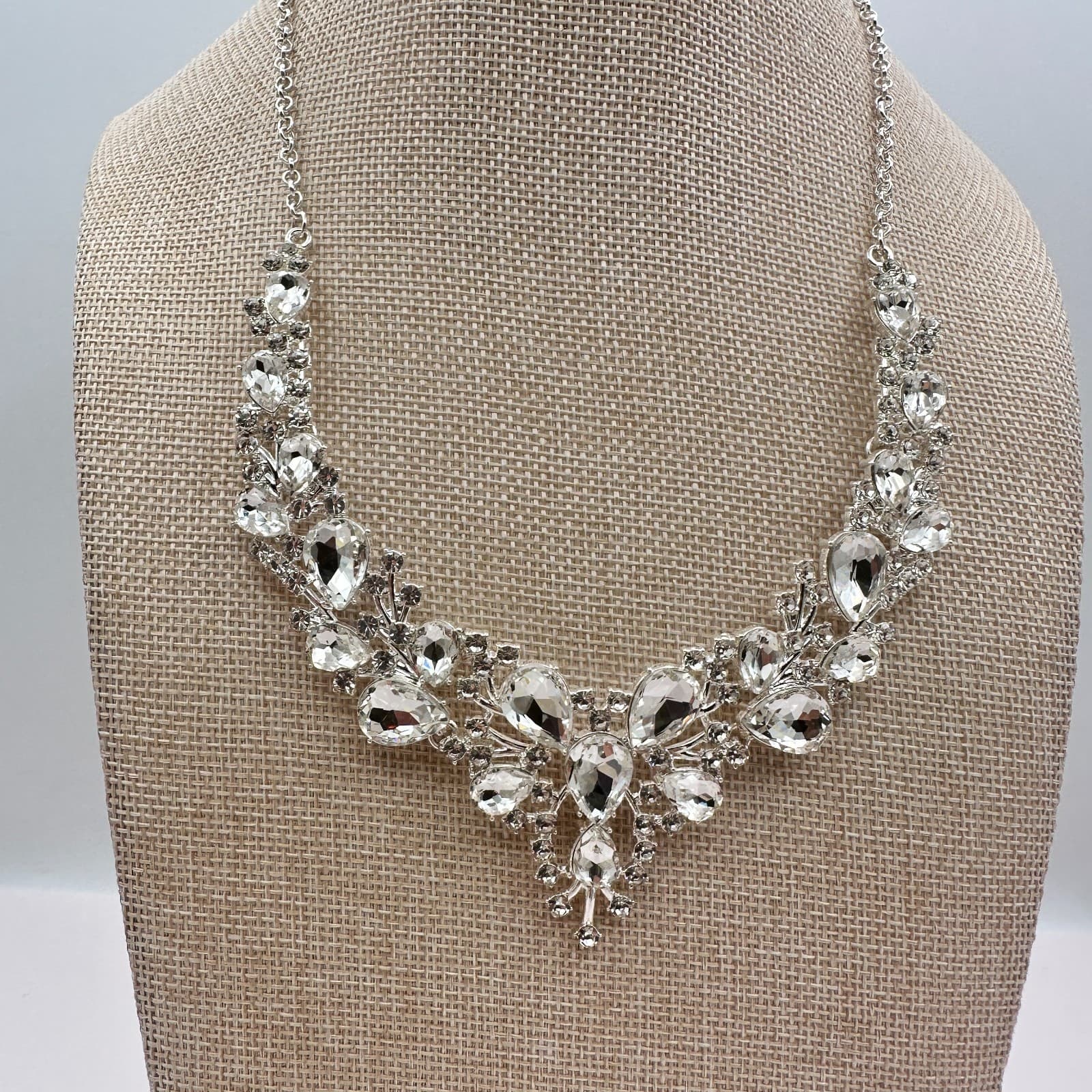 Vintage 90s Silver Tone Clear Rhinestone Bib Necklace Women's Classic Jewelry - Thumbnail 3