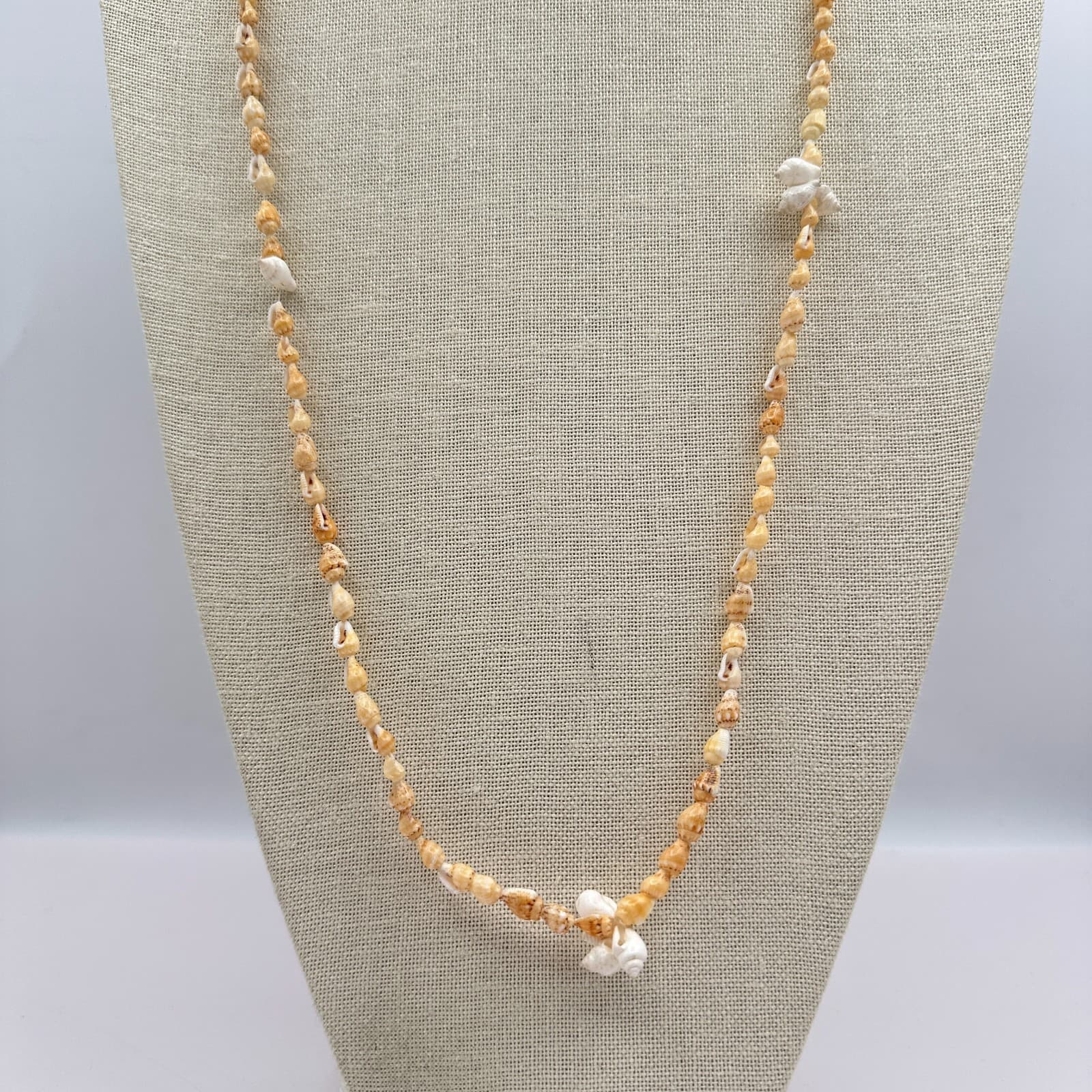 Vintage 90s Natural Puka Shell Beaded Necklace Women's Classic Jewelry - Thumbnail 2