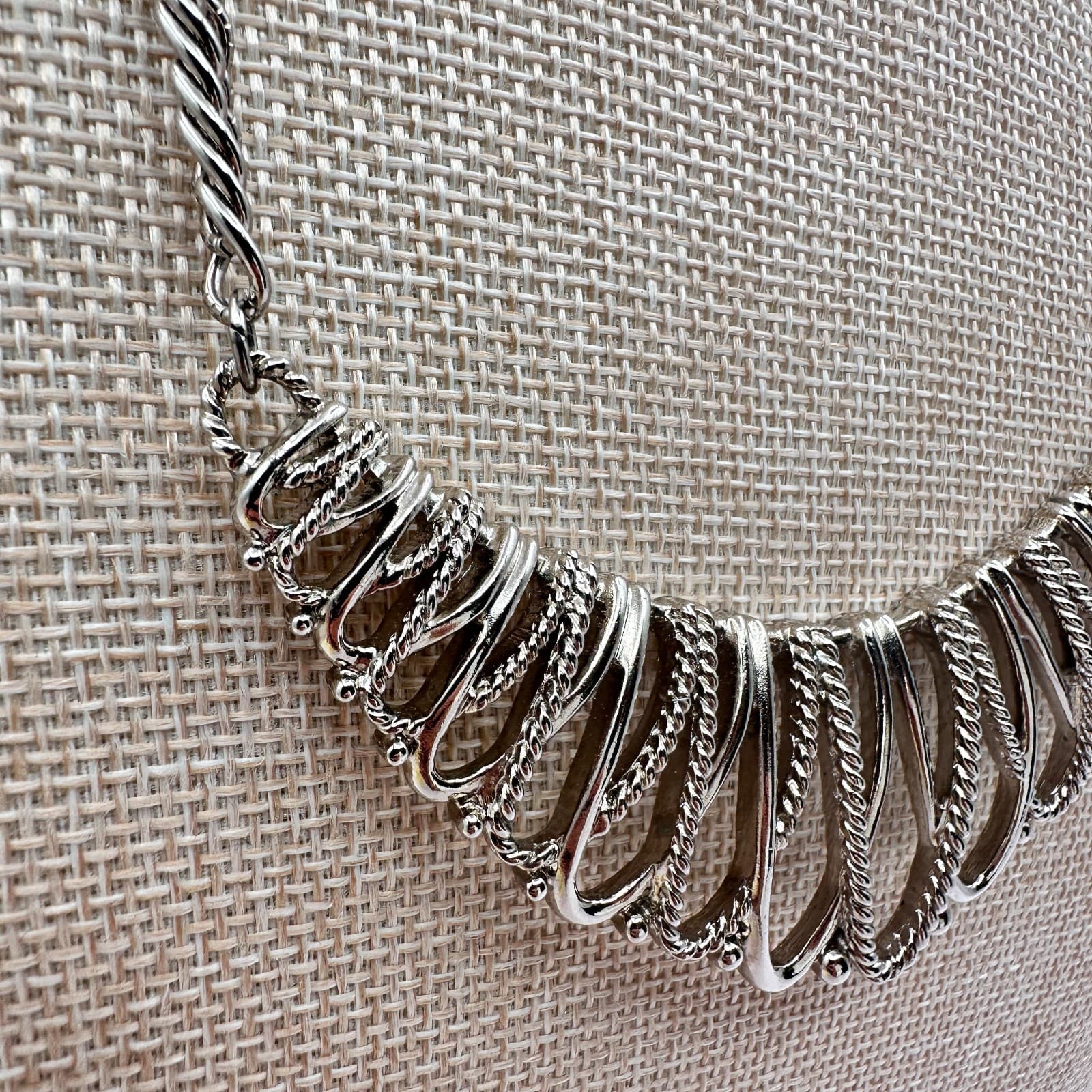 Vintage 90s Silver Tone Bib Necklace Rope Open Looping Link Statement Jewelry - Thumbnail 3