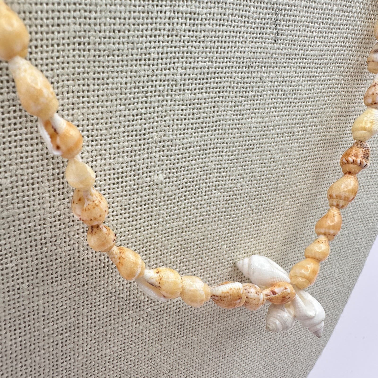 Vintage 90s Natural Puka Shell Beaded Necklace Women's Classic Jewelry - Thumbnail 4