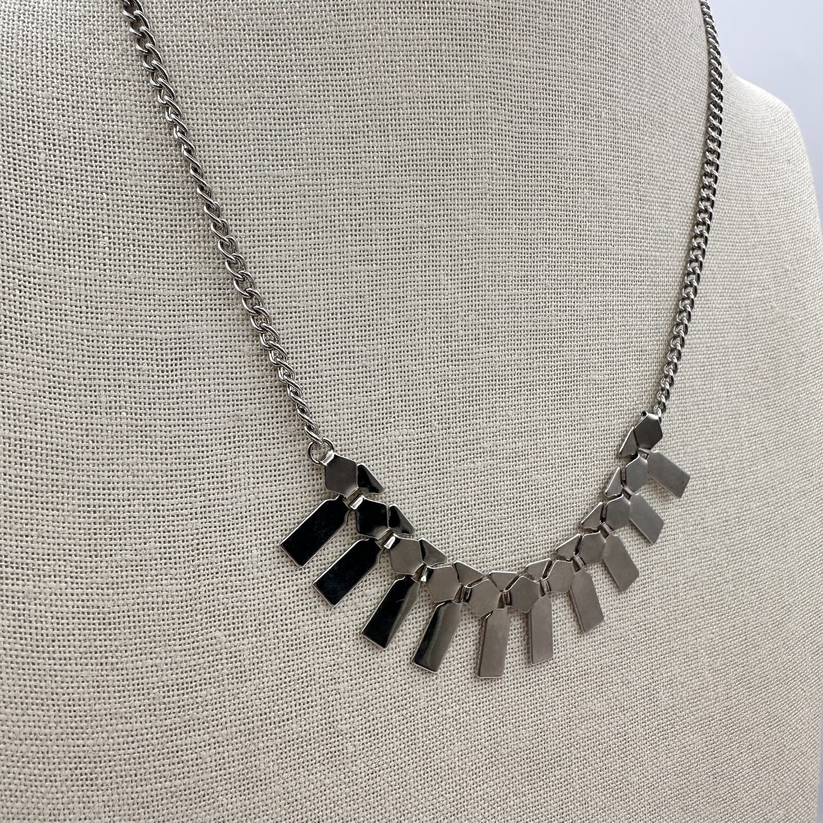 Vintage Y2K Silver Tone Geometric Fringe Bib Necklace Women's Classic Jewelry - Thumbnail 5