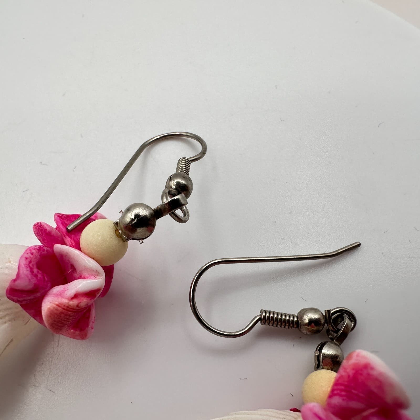 Vintage Y2K Silver Tone Pink Floral White Sea Shell Dangle Earrings Jewelry - Thumbnail 7