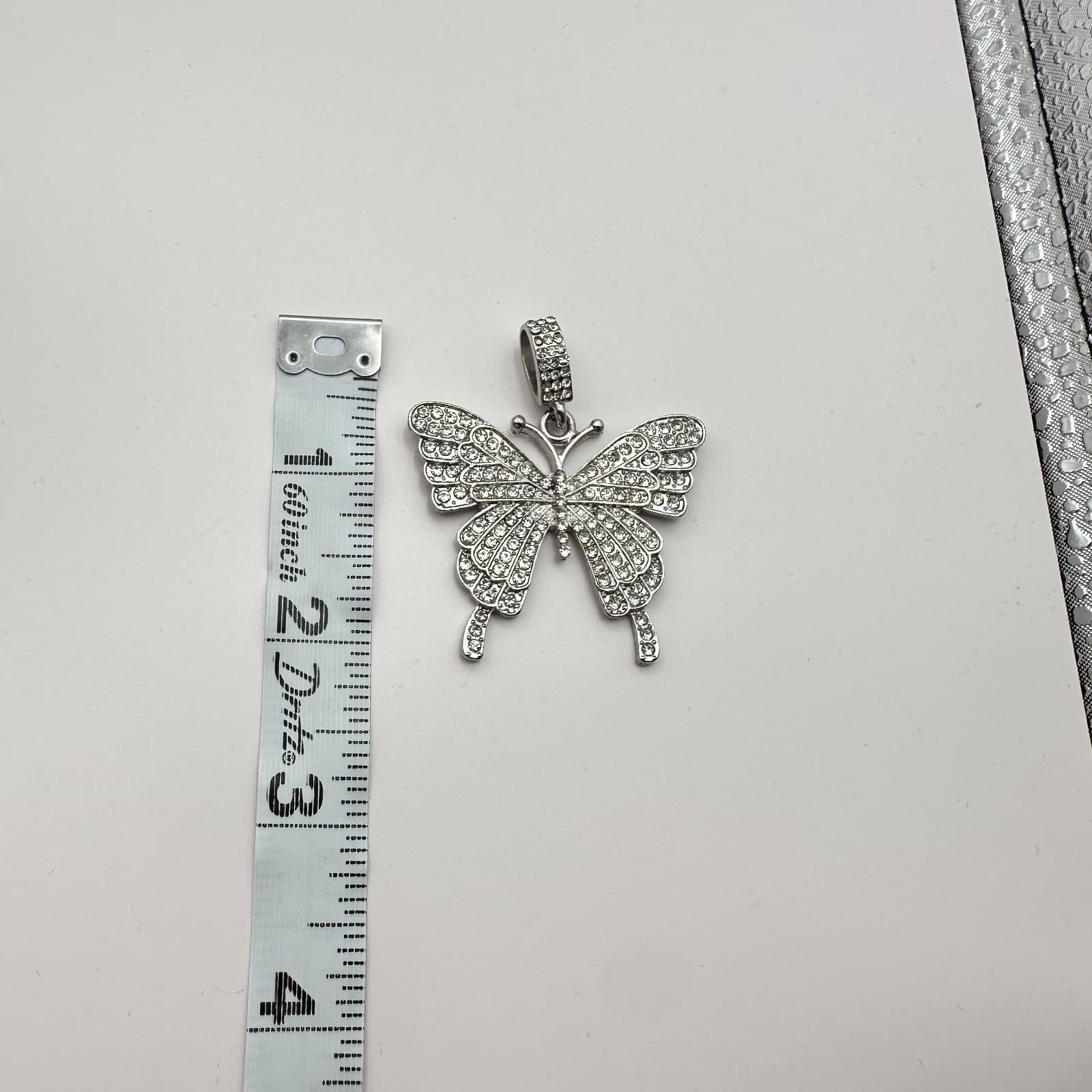 Vintage 90s Silver Tone Clear Glass Butterfly Pendant Classic Fashion Jewelry - Thumbnail 6