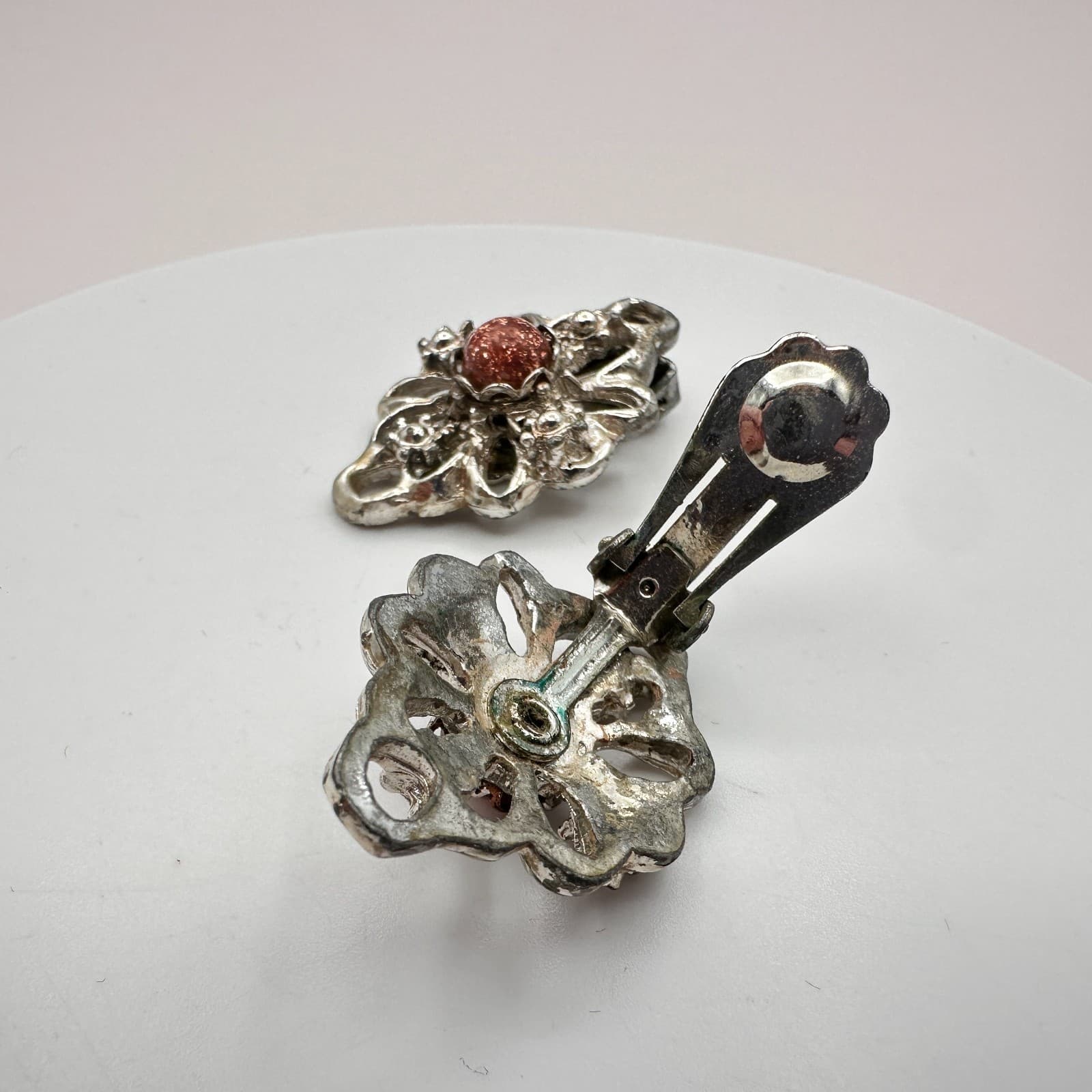 Vintage 90s Silver Tone Sparkling Stone Swirly Filigree Earrings Women's Jewelry - Thumbnail 4