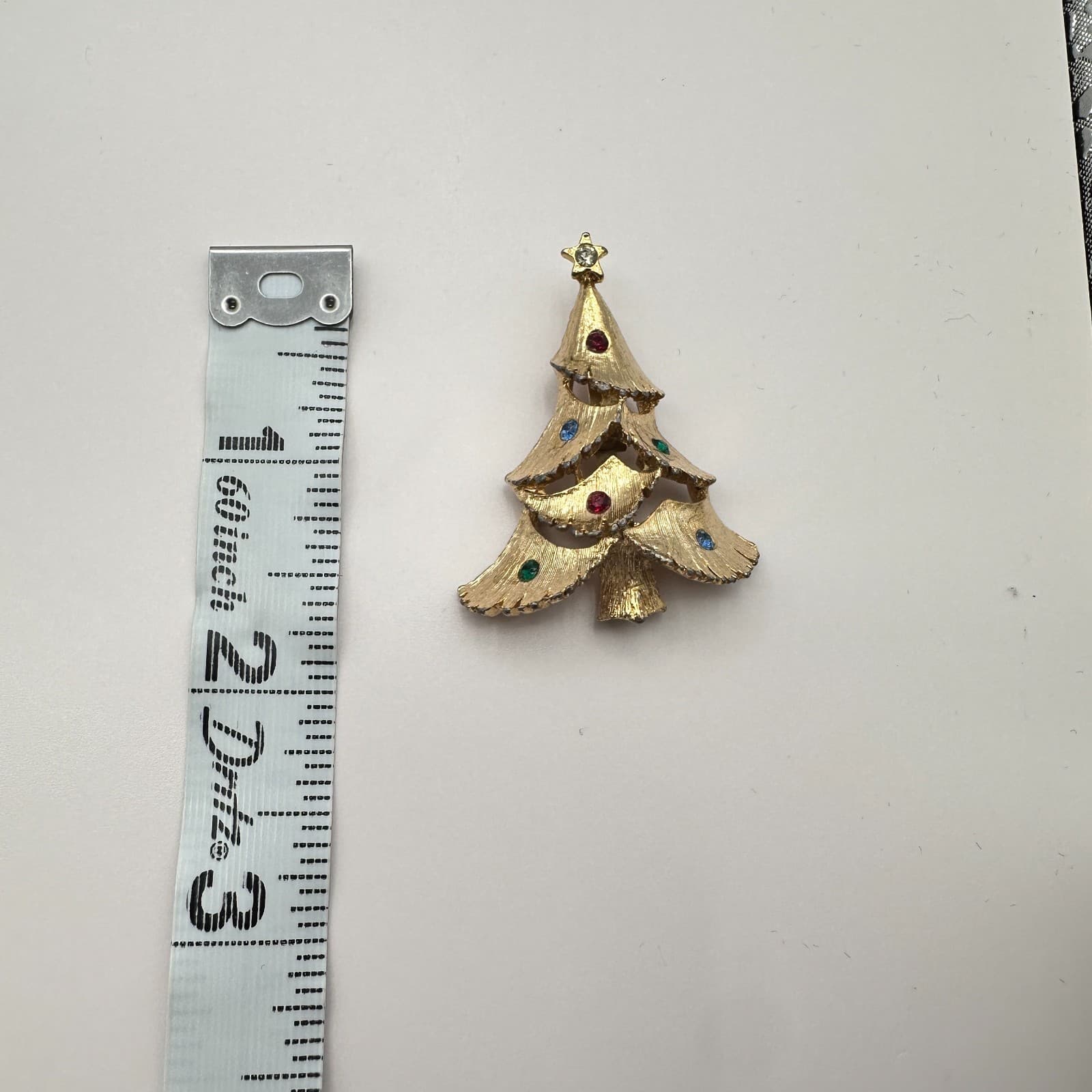VTG 90s Christmas Tree Rhinestone Brooch Pin Gold Tone Holiday Fashion Jewelry - Thumbnail 6