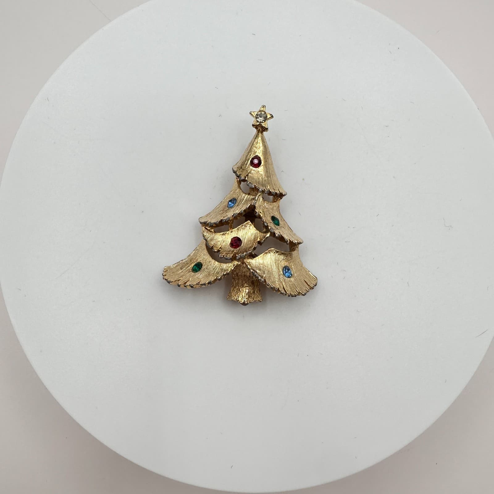 VTG 90s Christmas Tree Rhinestone Brooch Pin Gold Tone Holiday Fashion Jewelry - Thumbnail 2