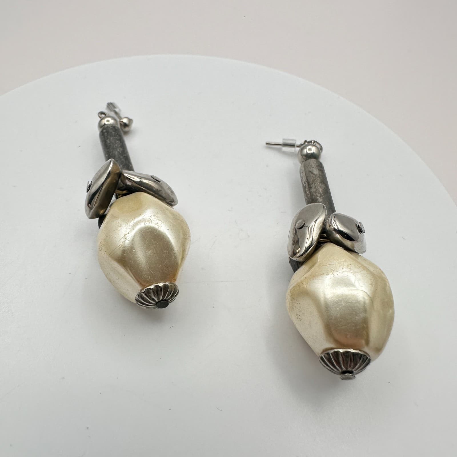 Vintage 90s Silver Tone Faux Pearl Bead Dangle Earrings Boho Modernist Jewelry - Thumbnail 3