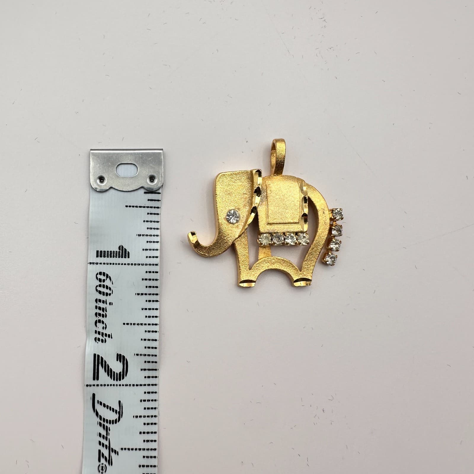 Vintage 90s Gold Tone Rhinestone Elephant Pendant Women's Classic Jewelry - Thumbnail 5