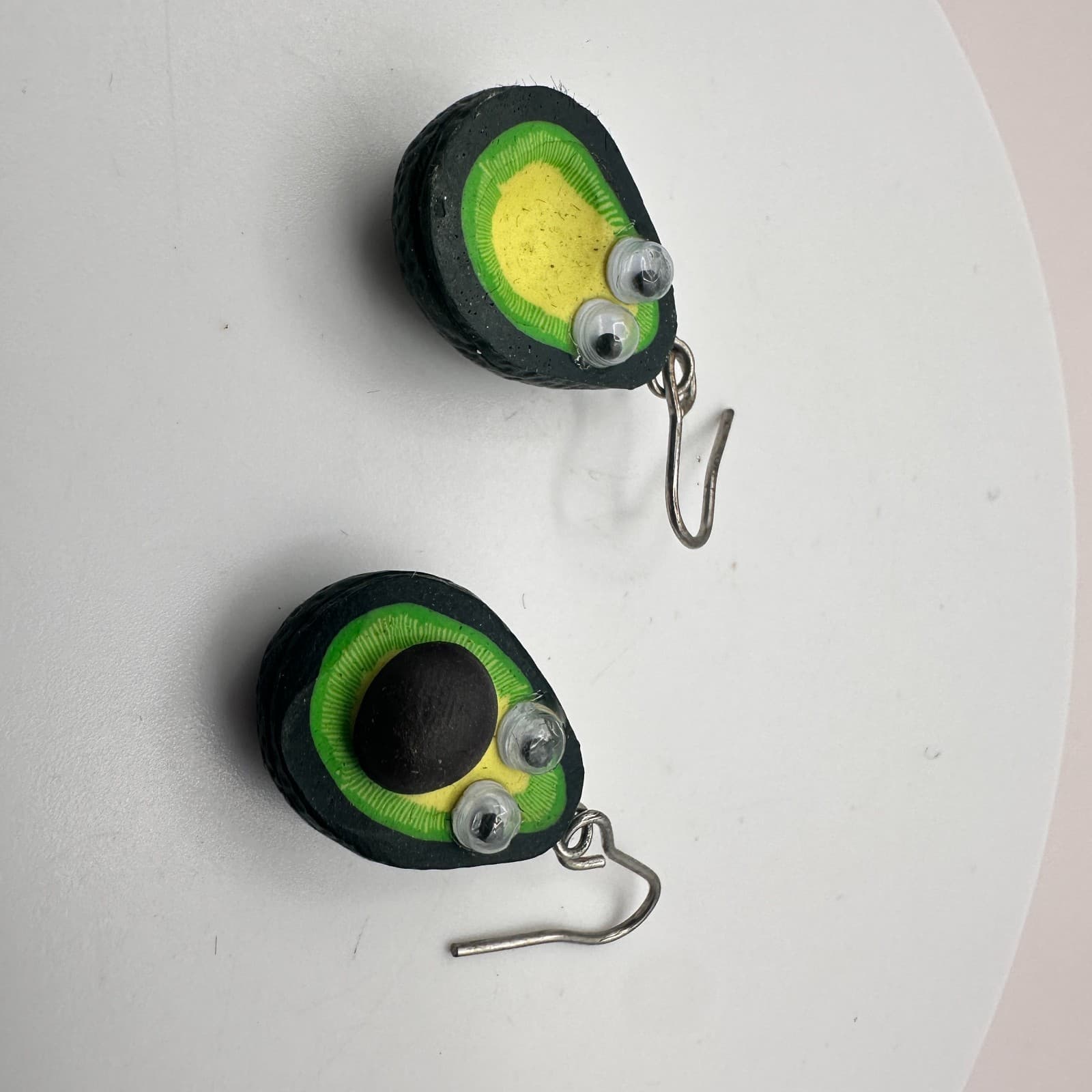 Vintage 90s Avocado Googly Eye Dangle Earrings Green Polymer Clay Fun Fashion - Thumbnail 5