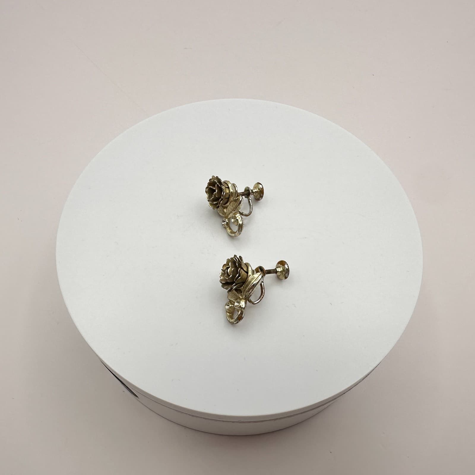 Vintage 90s Gold Tone Rose Floral Rhinestone Earrings Women's Classic Jewelry - Thumbnail 6