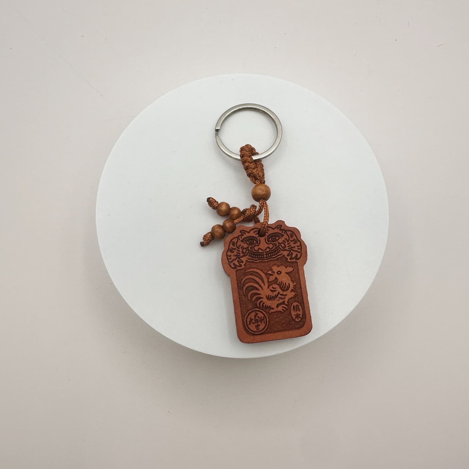 Vintage 90s Chinese Wood Rooster Zodiac Charm Keyring Pendant Brown Carved Style - Thumbnail 2