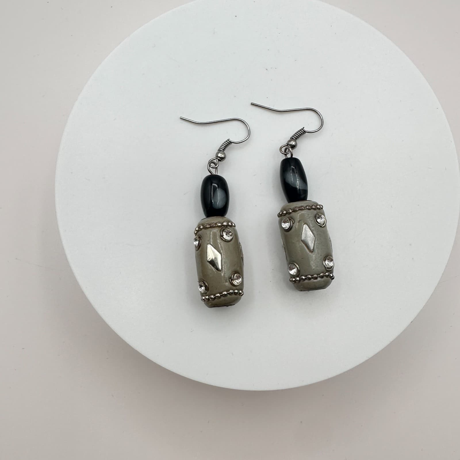Vintage 90s Silver Tone Beaded Rhinestone Dangle Earrings Women's Jewelry - Thumbnail 2