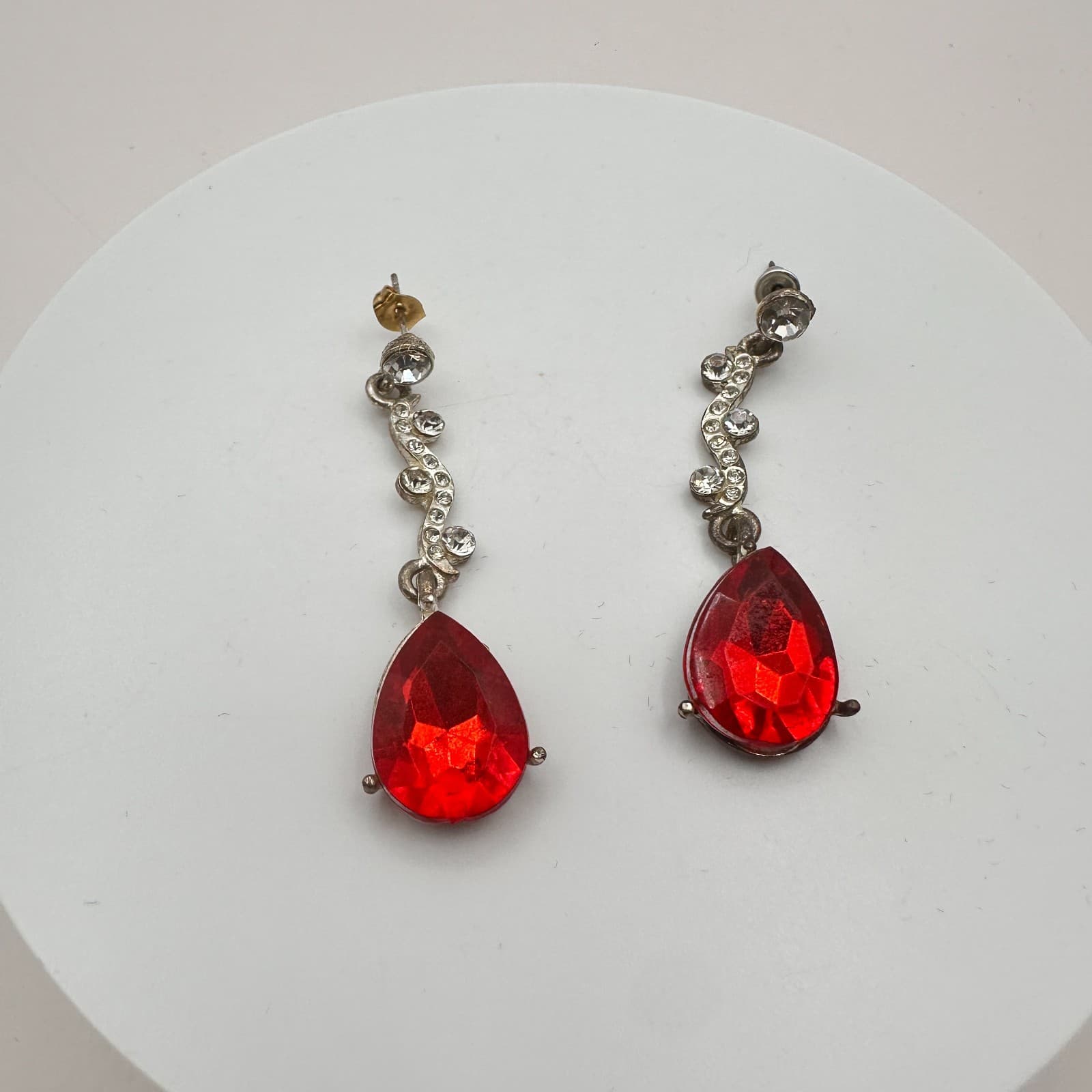 Vintage 90s Silver Tone Red Glass Teardrop Dangle Earrings Boho Fashion Jewelry - Thumbnail 4