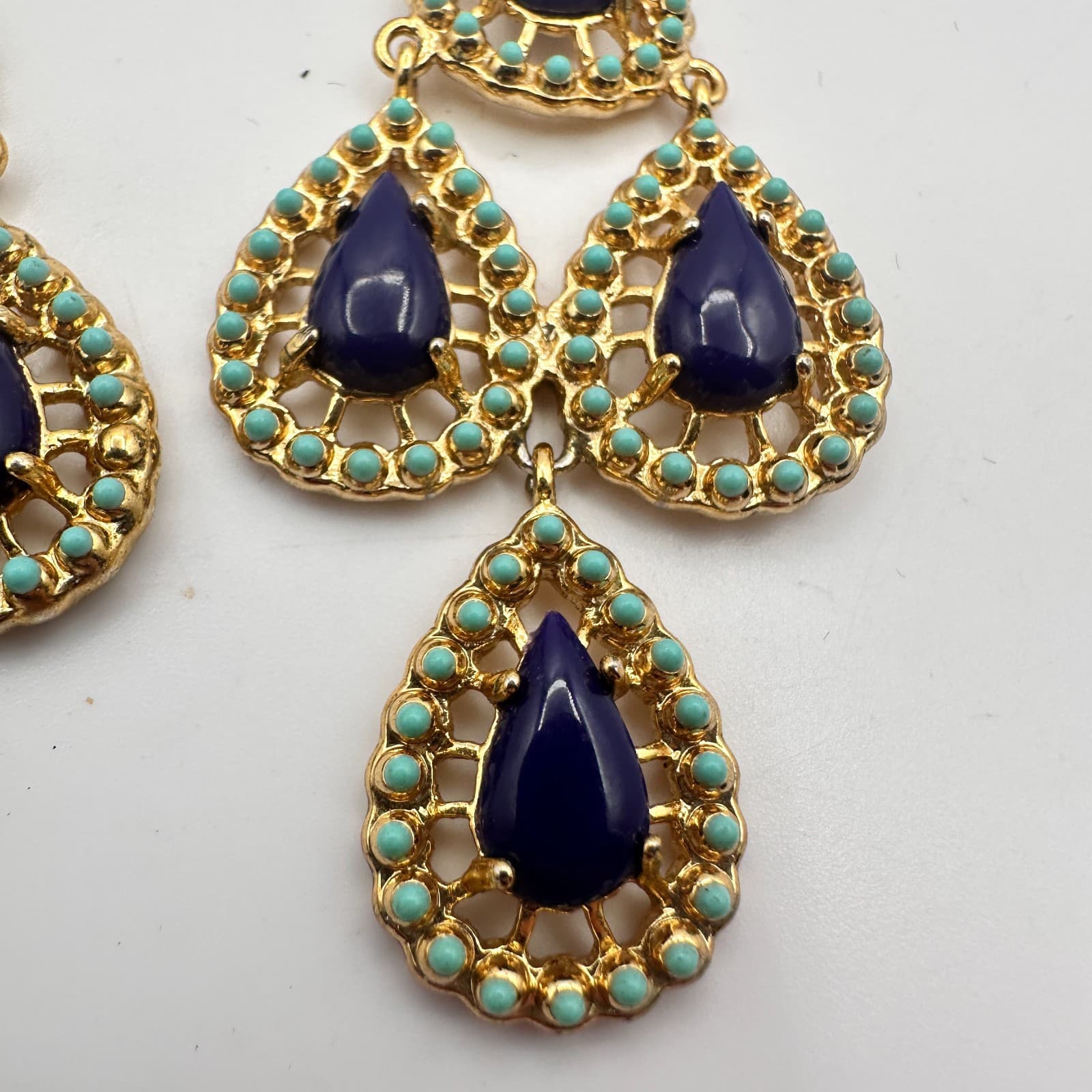 Vintage Y2K Gold Tone Purple Teardrop Beaded Chandelier Earrings Women's Jewelry - Thumbnail 3