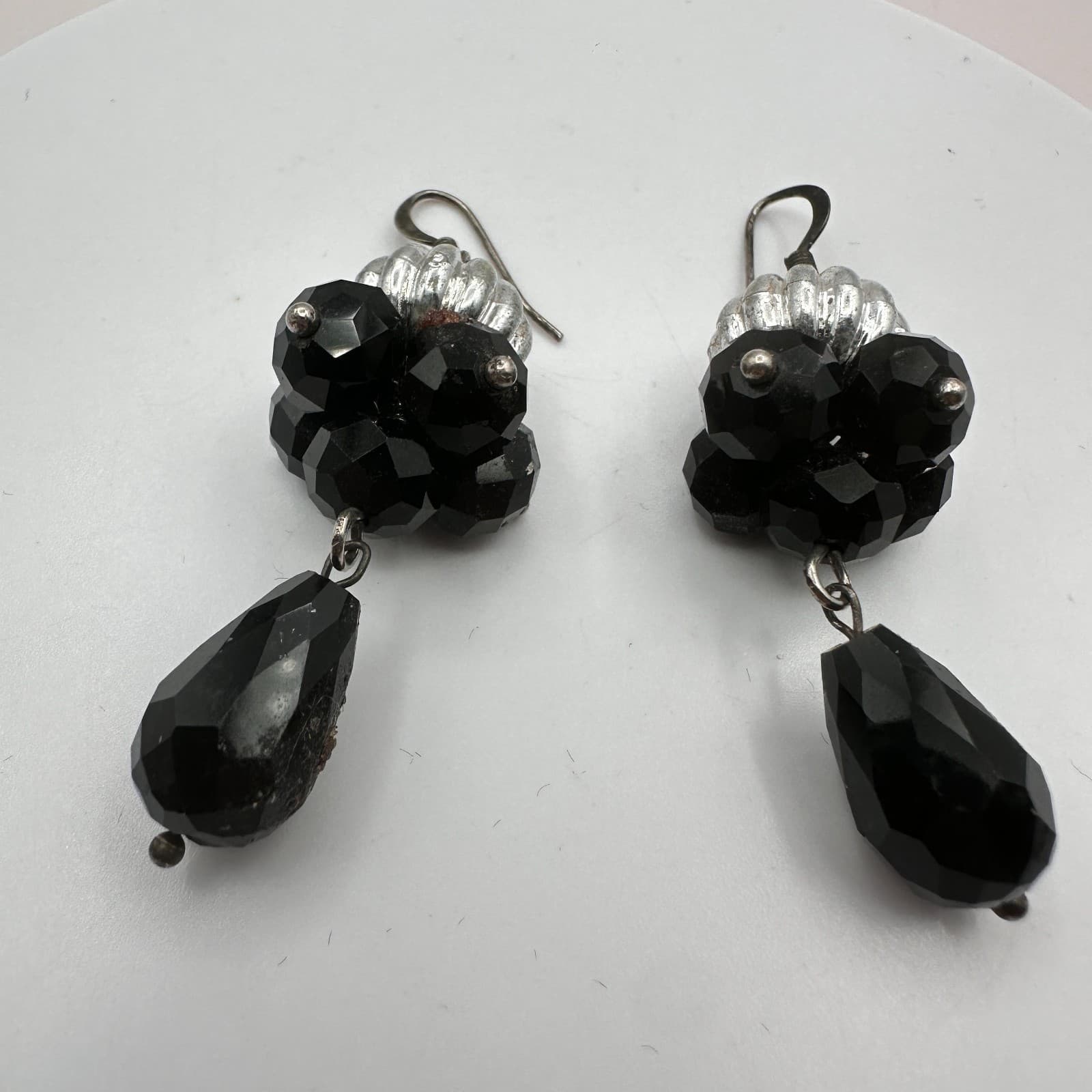 Vintage 90s Silver Tone Faceted Black Glass Bead Dangle Drop Earrings Jewelry - Thumbnail 4
