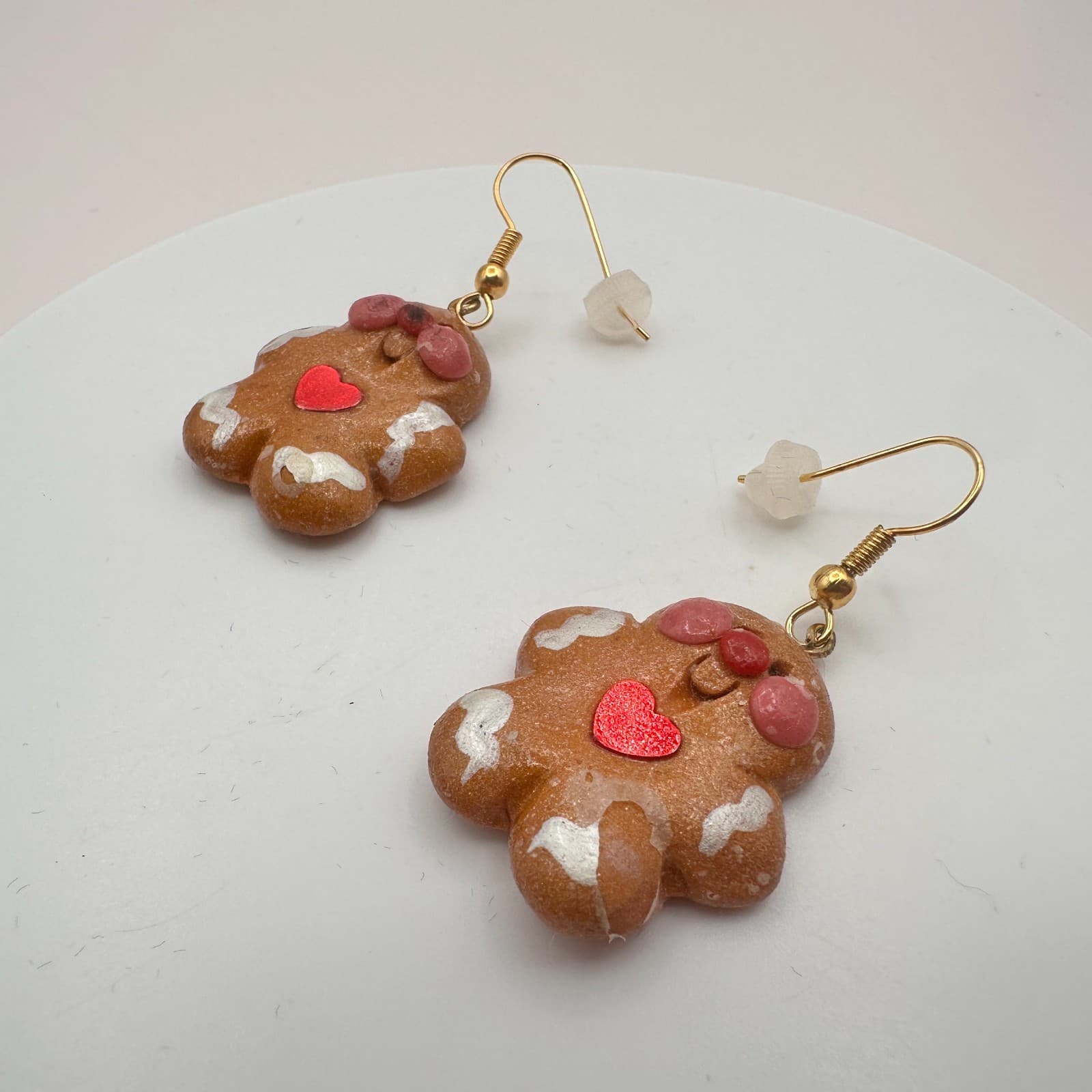 Vintage 90s Brown Gingerbread Man Dangle Earrings Red Heart Christmas Holiday - Thumbnail 6