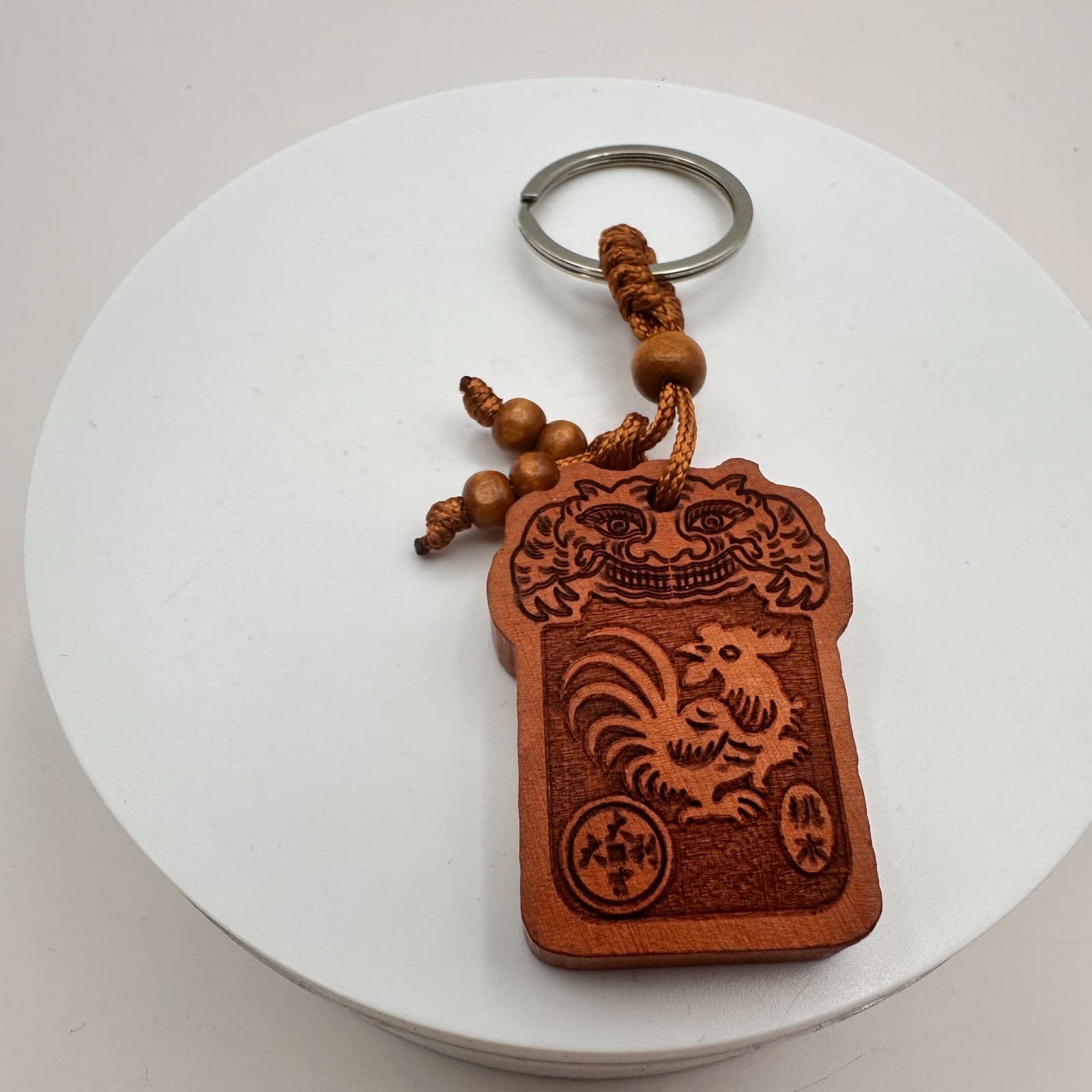 Vintage 90s Chinese Wood Rooster Zodiac Charm Keyring Pendant Brown Carved Style - Thumbnail 4