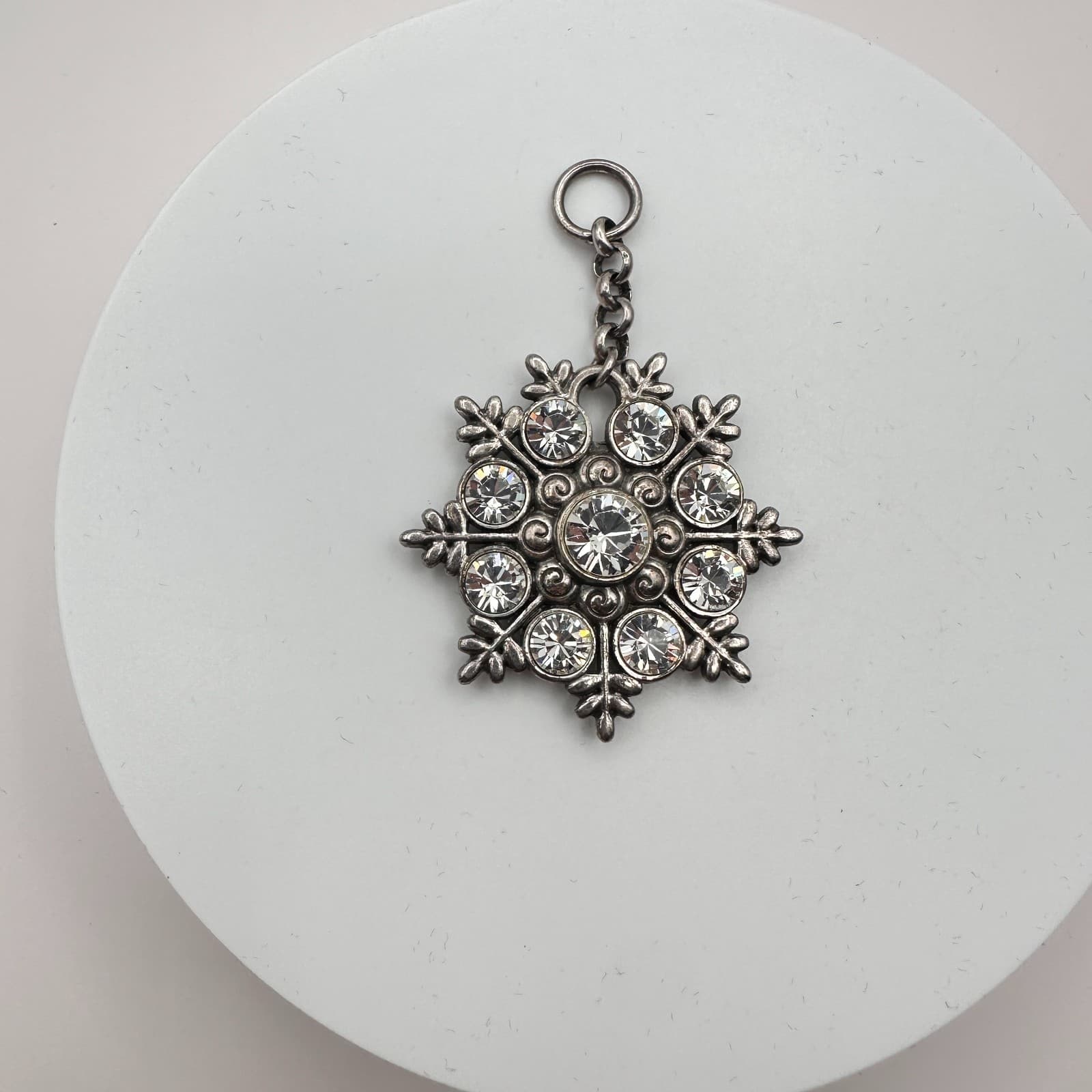 Vintage Y2K Silver Tone Snowflake Pendant Clear Rhinestone Women's Jewelry - Thumbnail 3