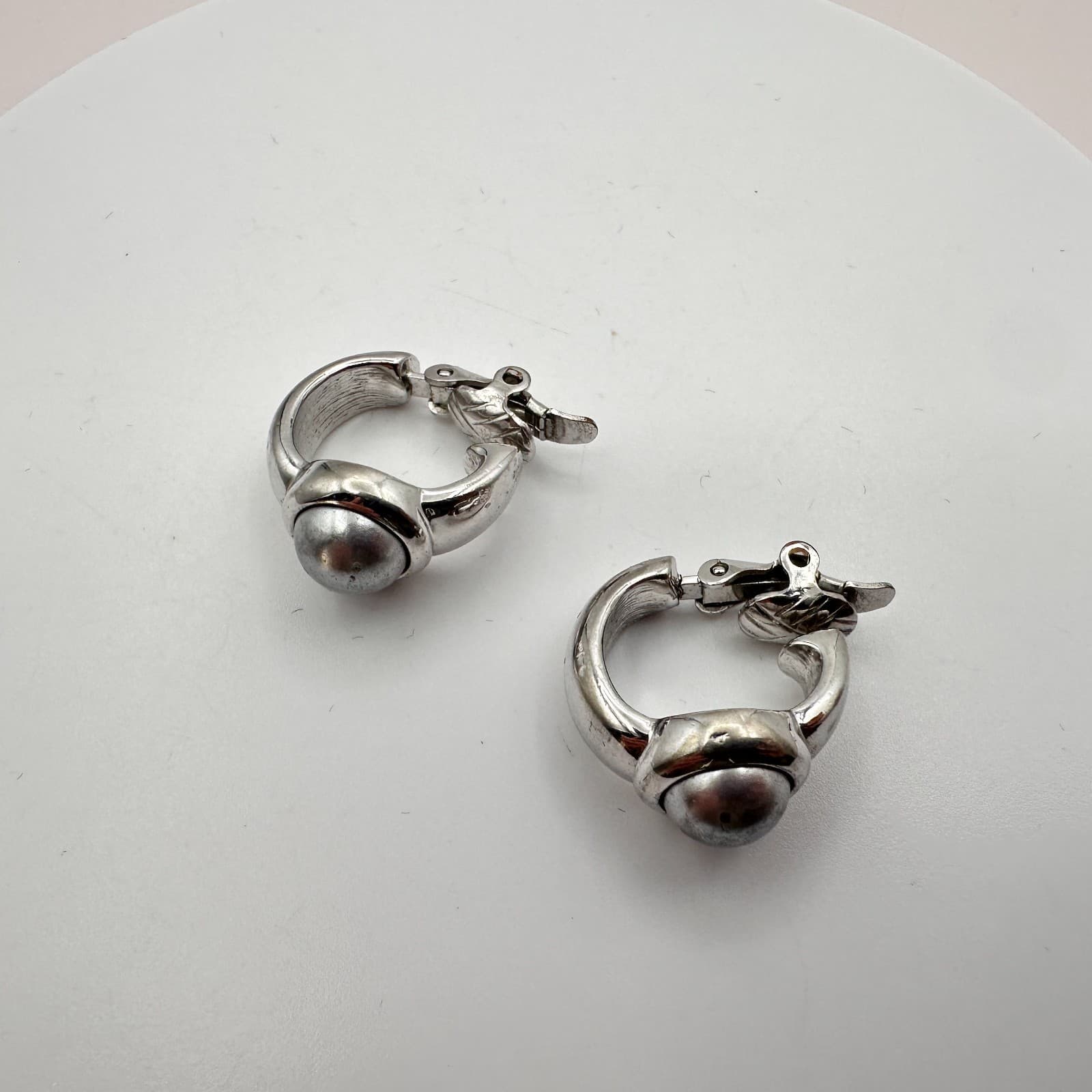 Vintage 90s Silver Tone Hoop Earrings Retro Classic Fashion Women's Jewelry - Thumbnail 3