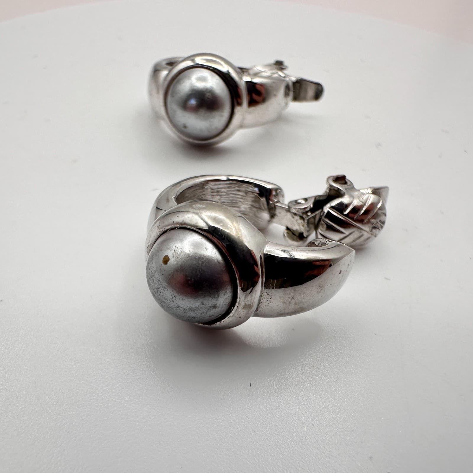 Vintage 90s Silver Tone Hoop Earrings Retro Classic Fashion Women's Jewelry - Thumbnail 7