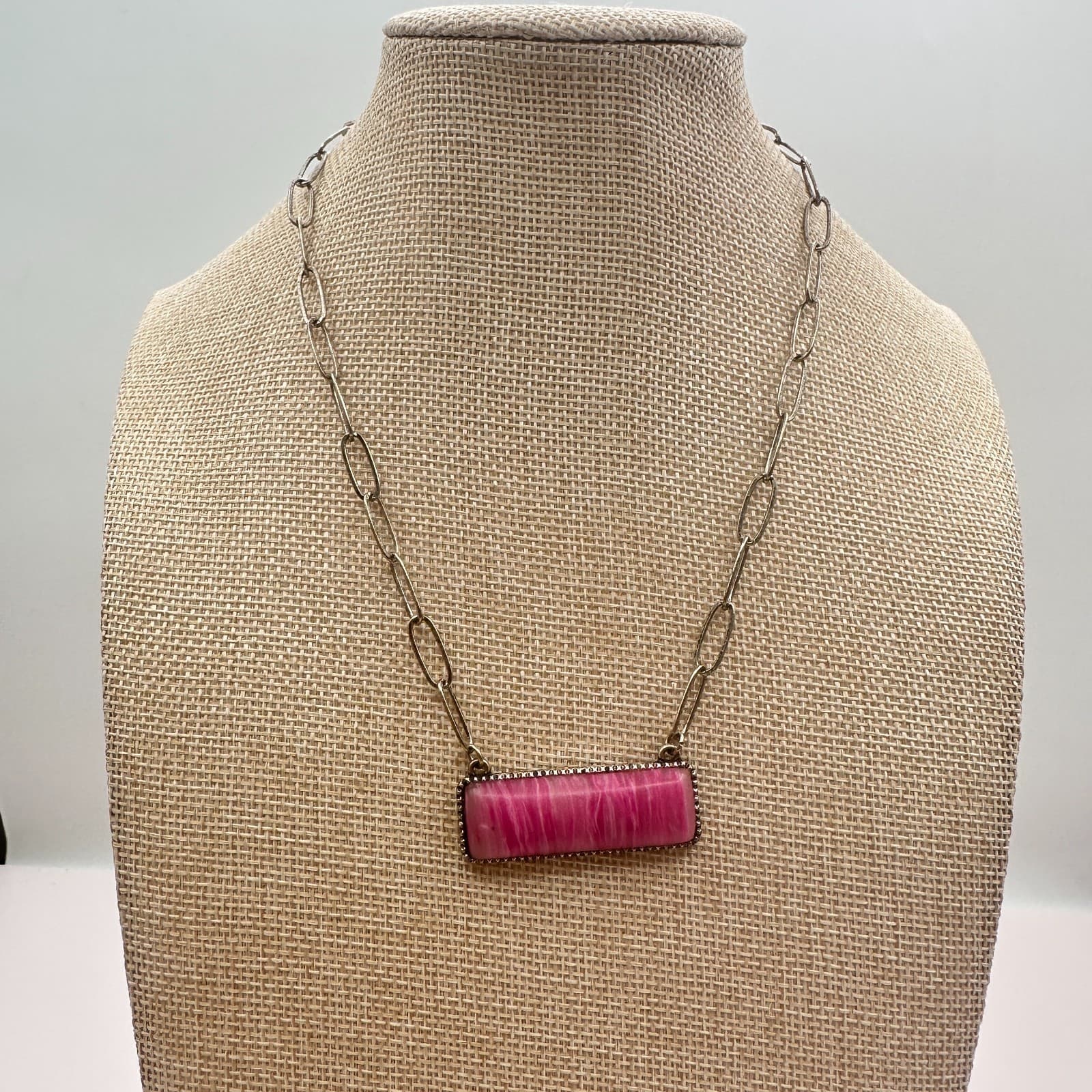 Vintage Y2K Silver Tone Hot Pink Rectangle Bar Pendant Paperclip Chain Jewelry - Thumbnail 9