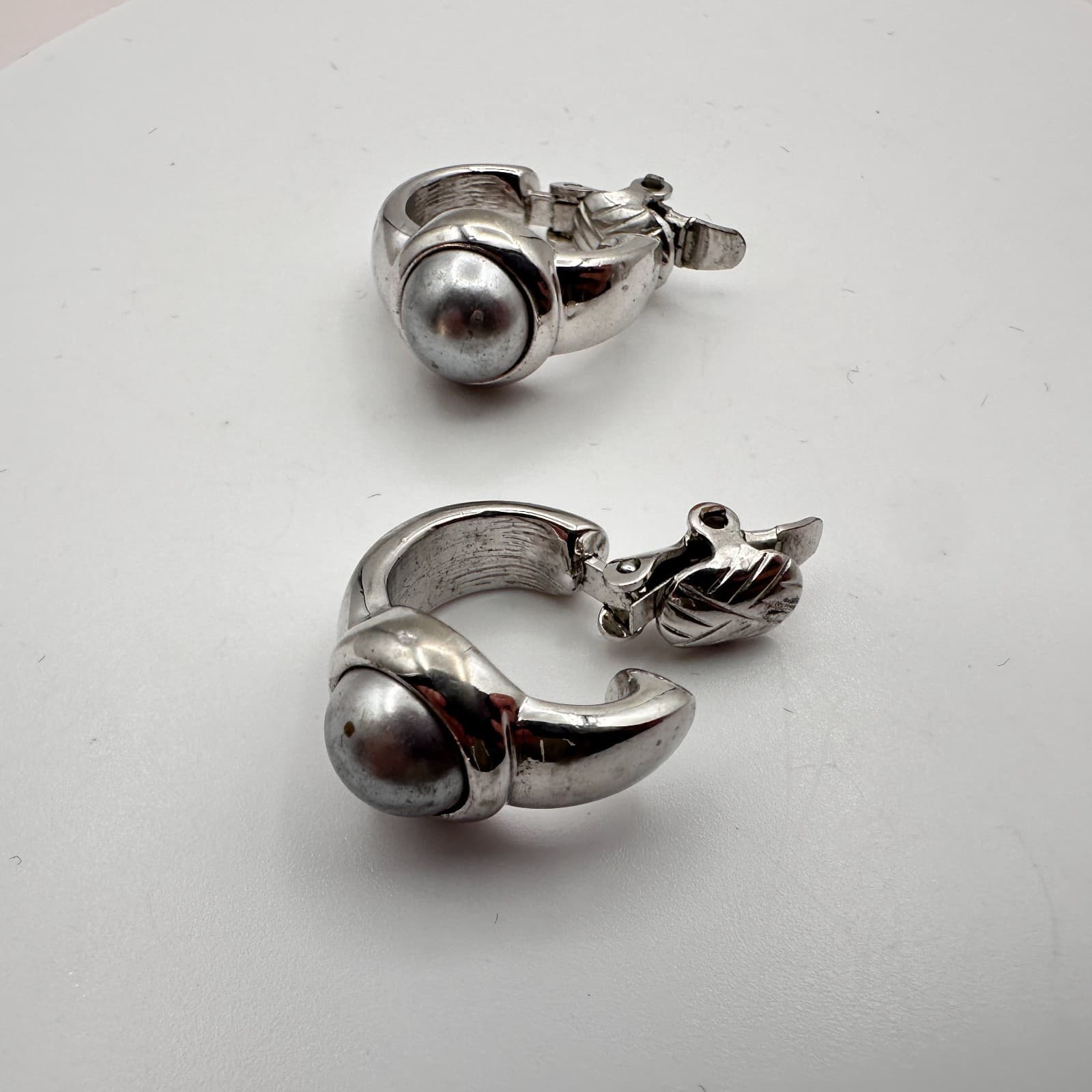 Vintage 90s Silver Tone Hoop Earrings Retro Classic Fashion Women's Jewelry - Thumbnail 6