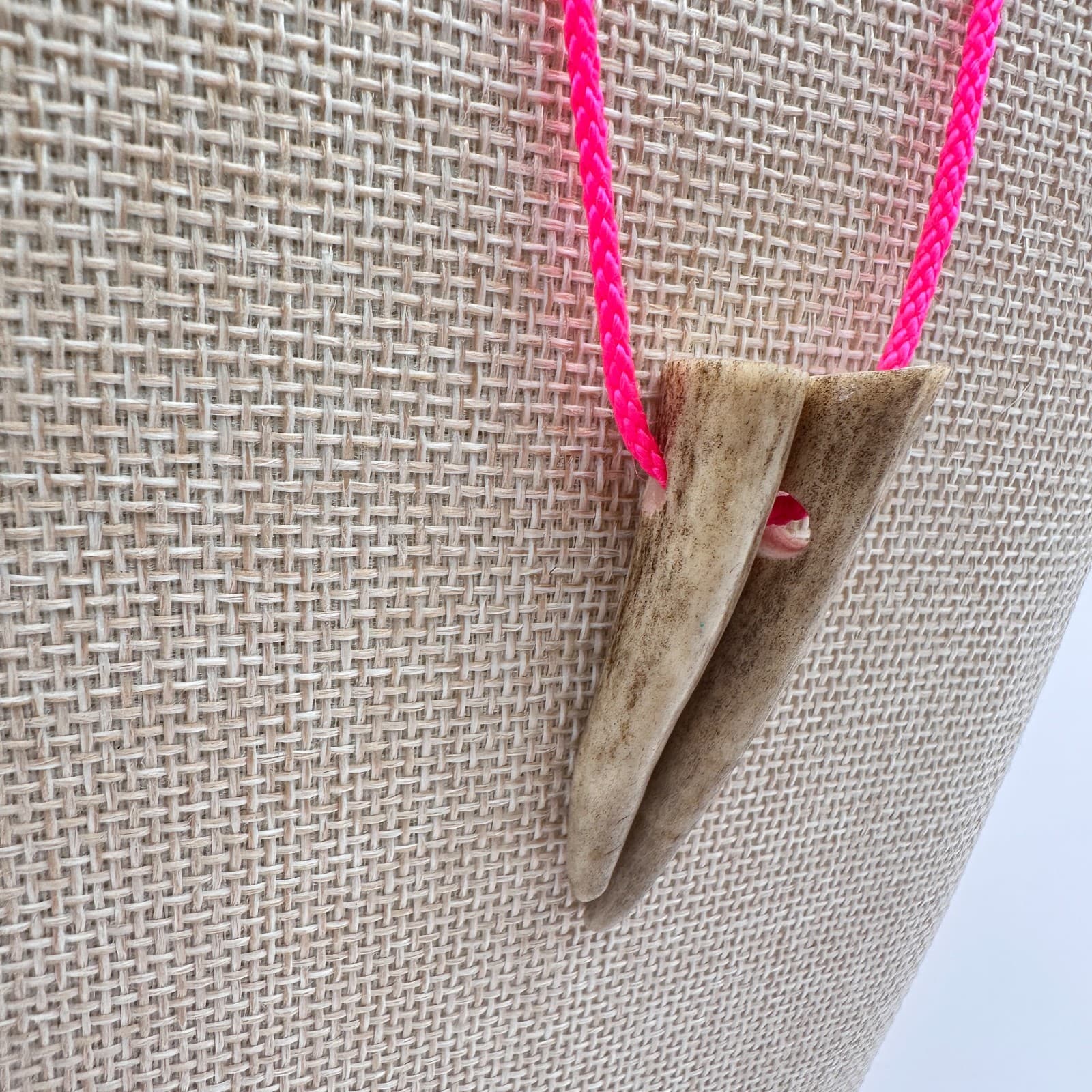 Vintage 80s Antler Spike Pendant Neon Pink Cord Tribal Statement Art Jewelry - Thumbnail 3