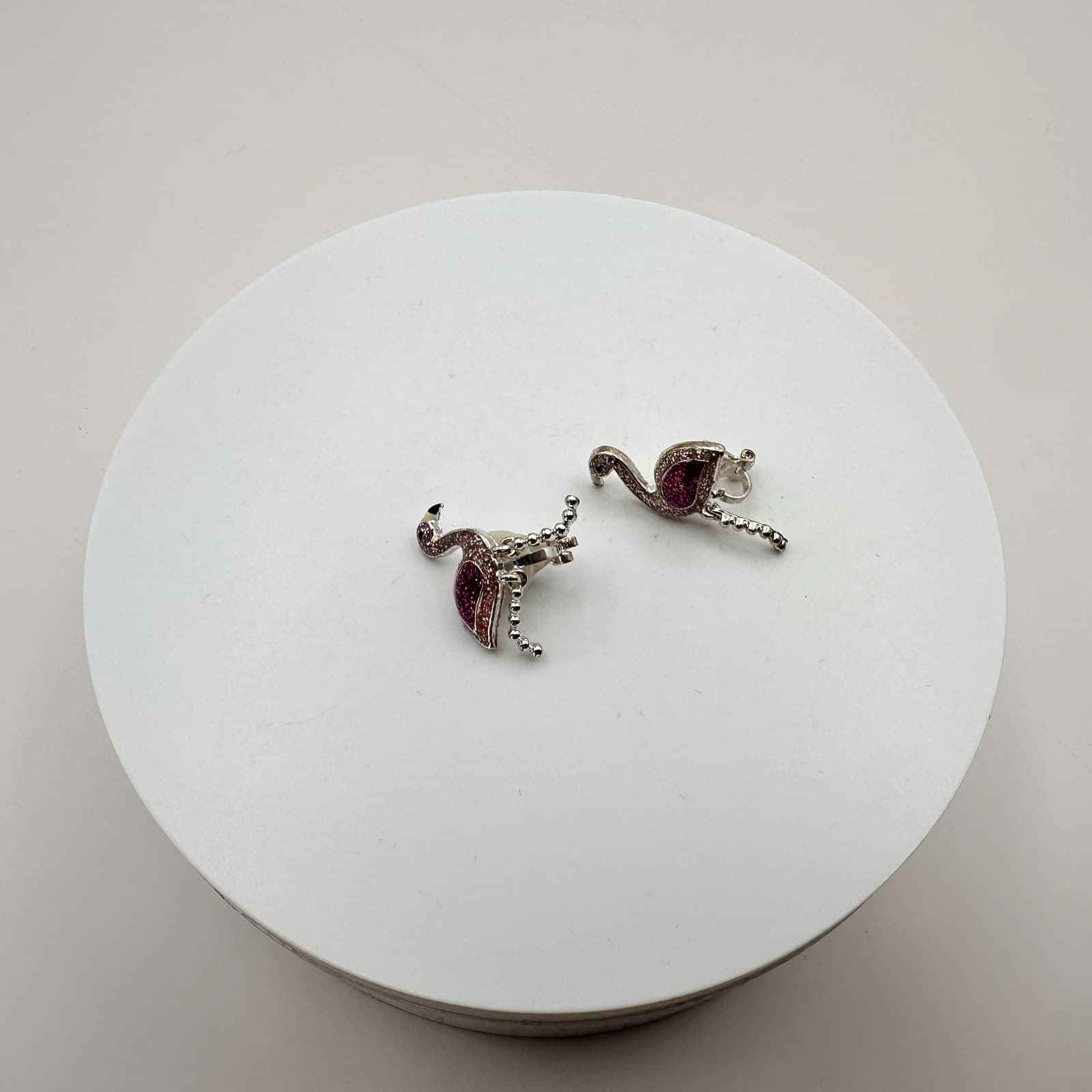 Vintage 90s Silver Tone Pink & Purple Glitter Flamingo Earrings Fashion Jewelry - Thumbnail 2