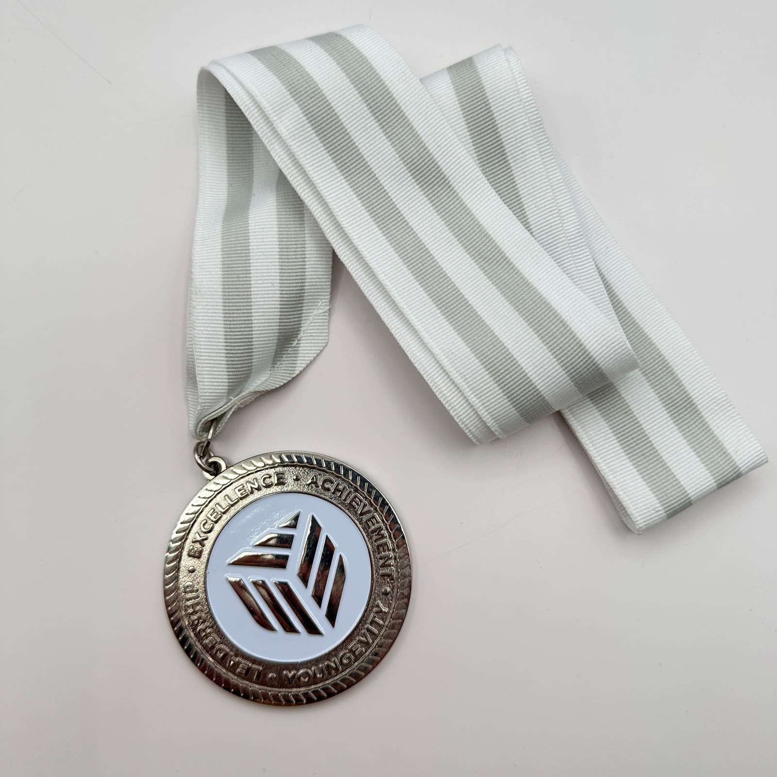 Vintage 80s Silver Tone Achievement Medal Excellence Leadership Ribbon Jewelry - Thumbnail 2