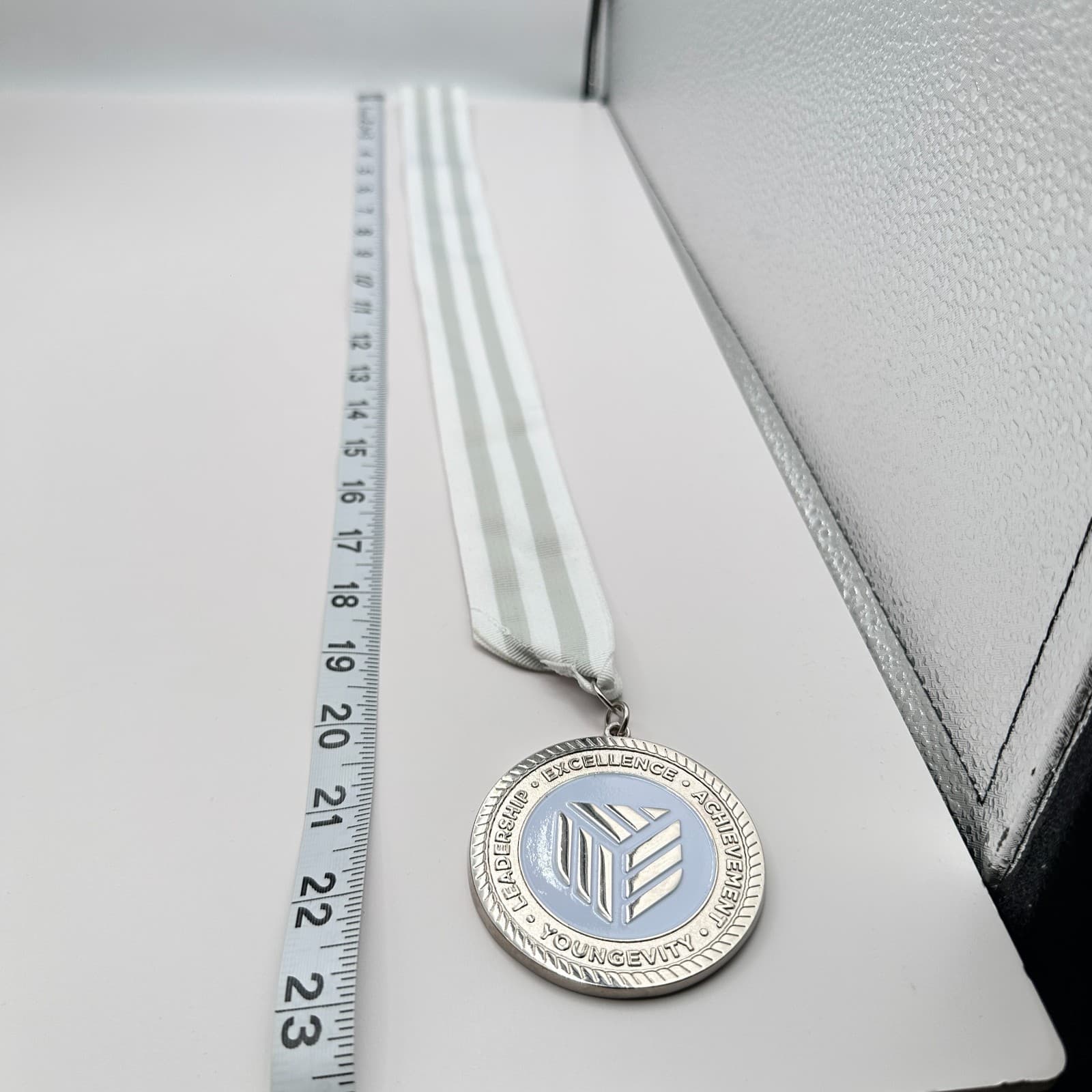Vintage 80s Silver Tone Achievement Medal Excellence Leadership Ribbon Jewelry - Thumbnail 7